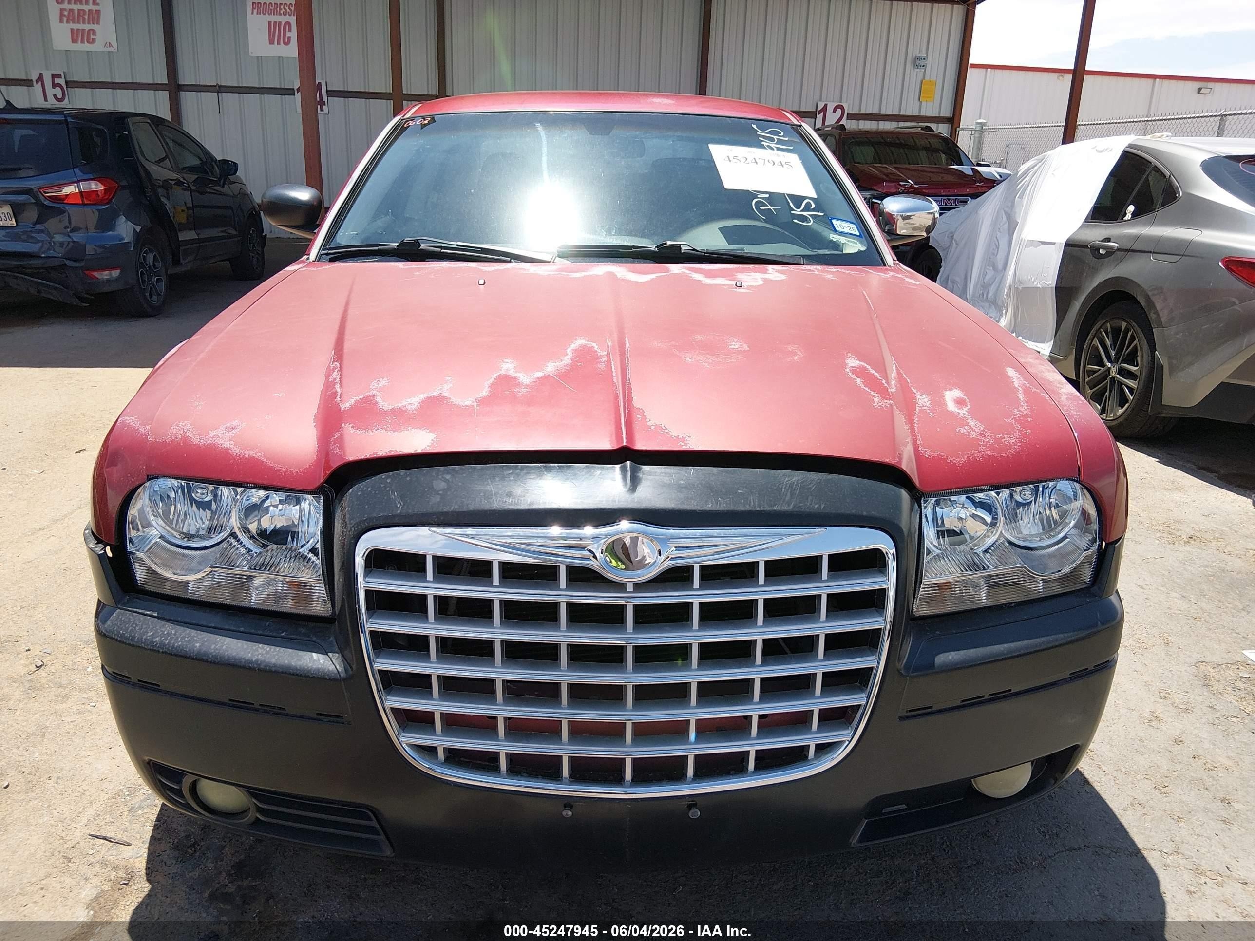 2010 Chrysler 300 Touring/signature Series/executive Series Red vin: 2C3CA5CV9AH319283