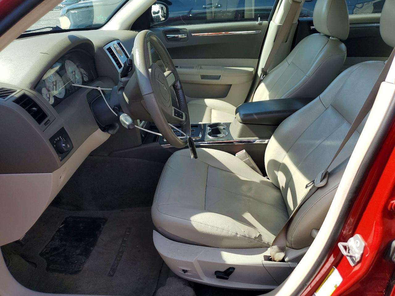 2010 Chrysler 300 Touring Burgundy vin: 2C3CA5CVXAH132232