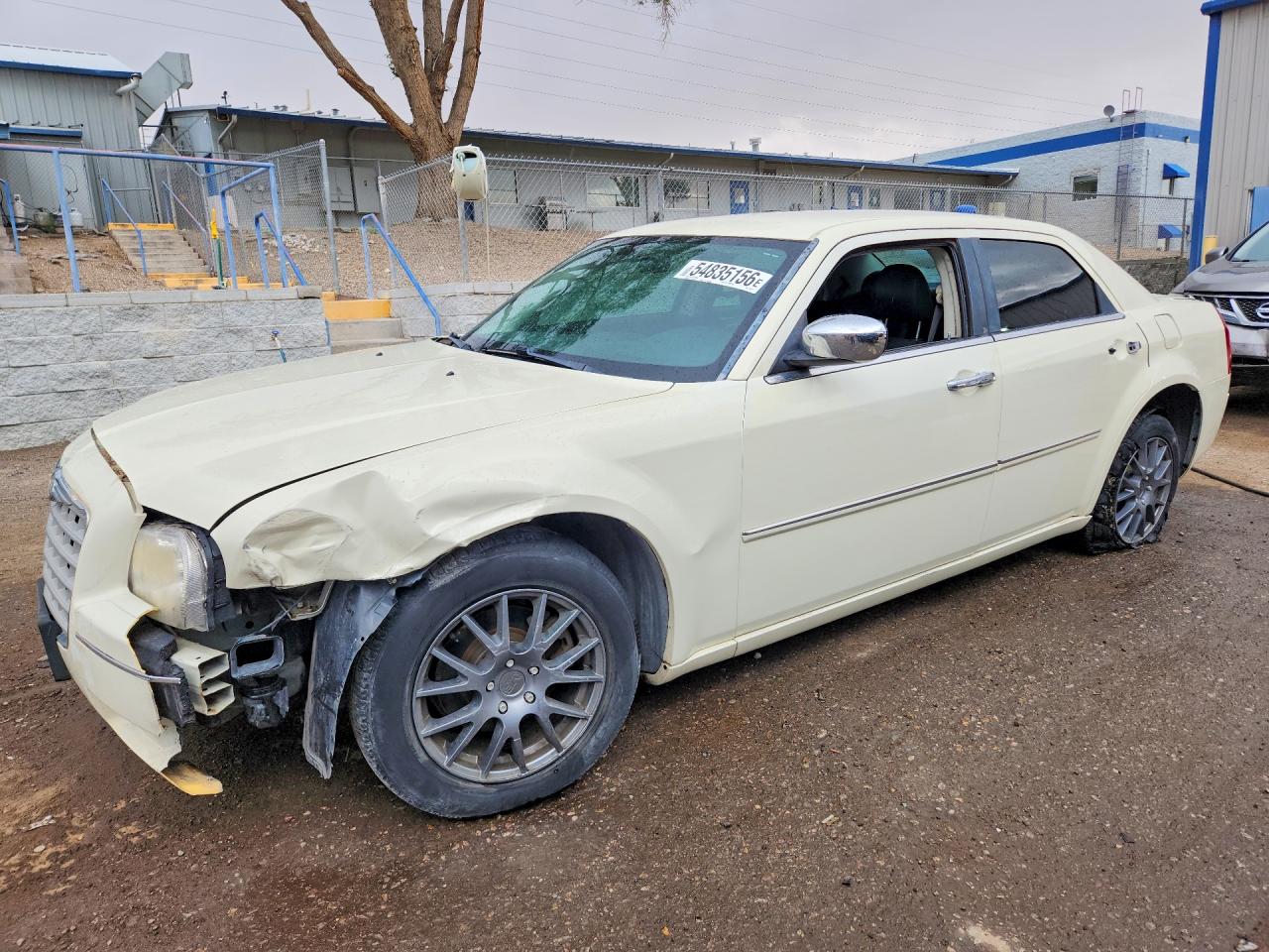 2010 Chrysler 300 Touring Tan vin: 2C3CA5CVXAH319325