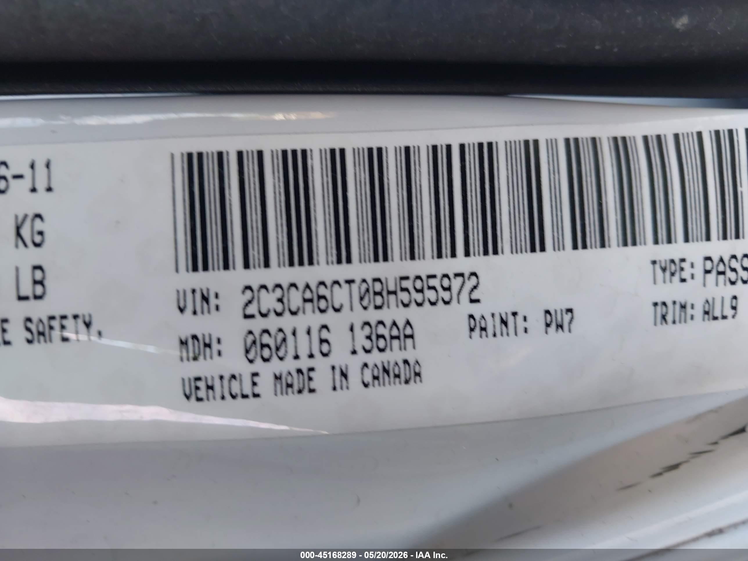 2011 Chrysler 300c   White vin: 2C3CA6CT0BH595972