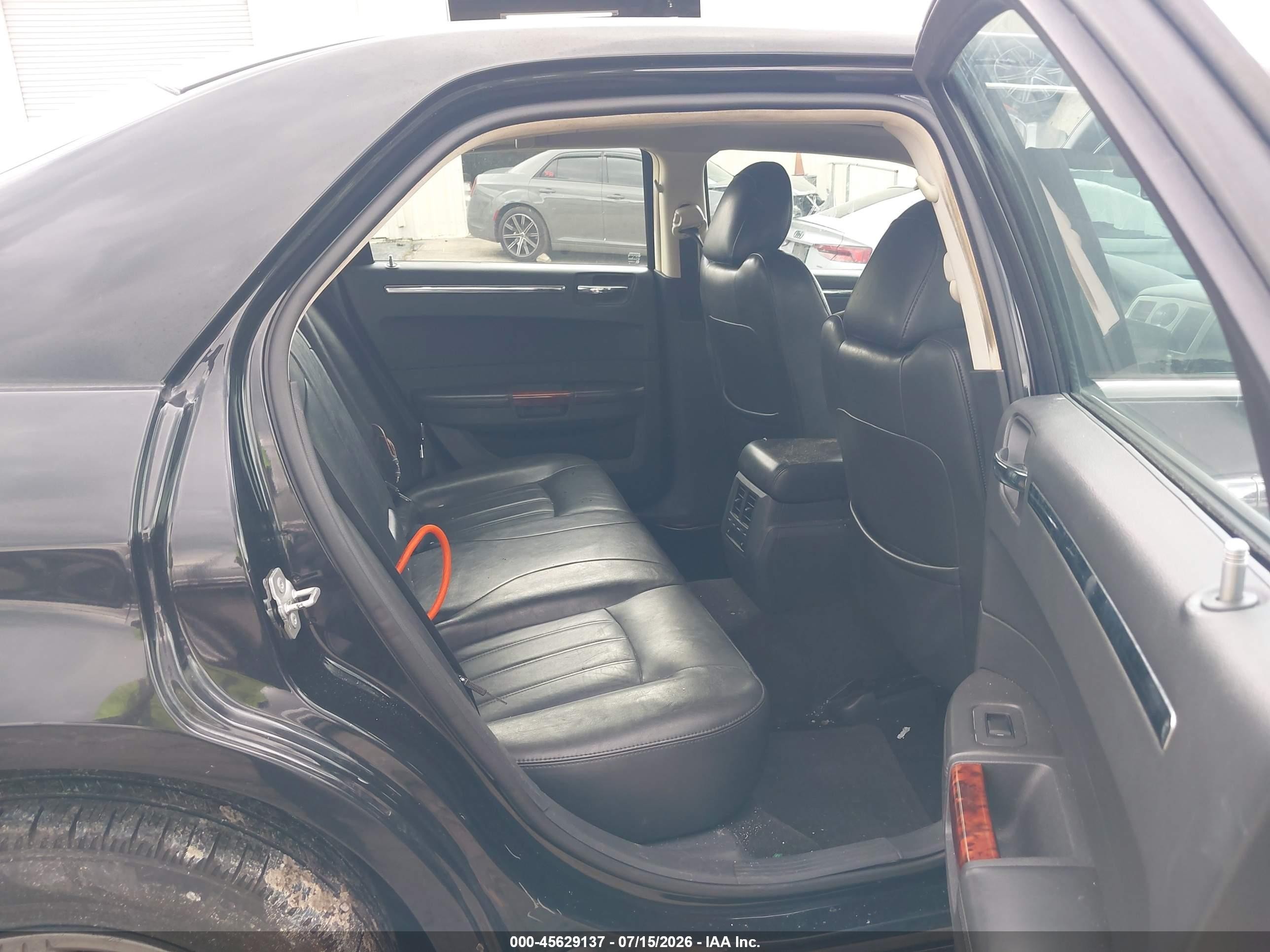2010 Chrysler 300c Hemi Black vin: 2C3CA6CT3AH114840