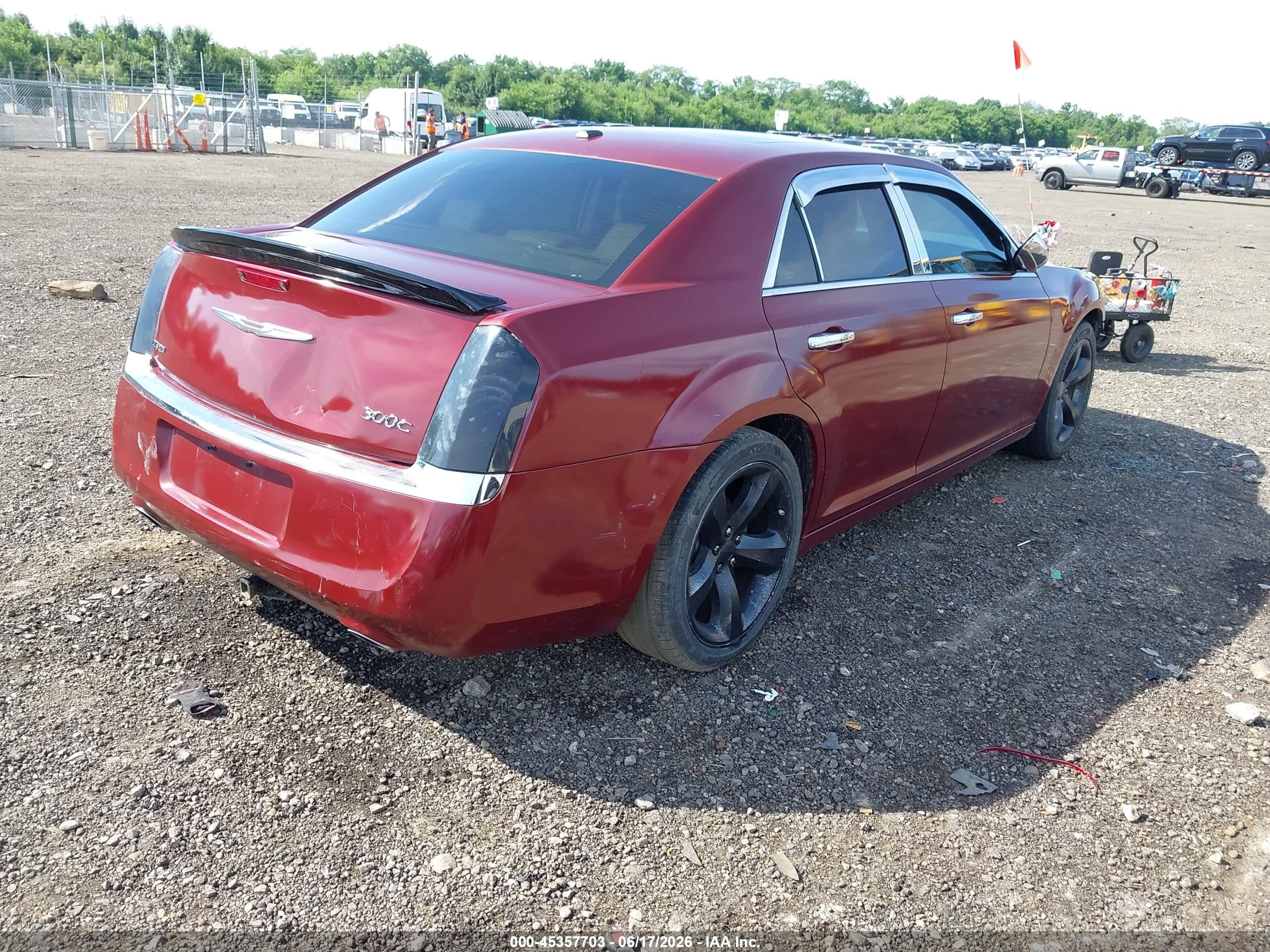 2011 Chrysler 300c Maroon vin: 2C3CA6CT3BH529917