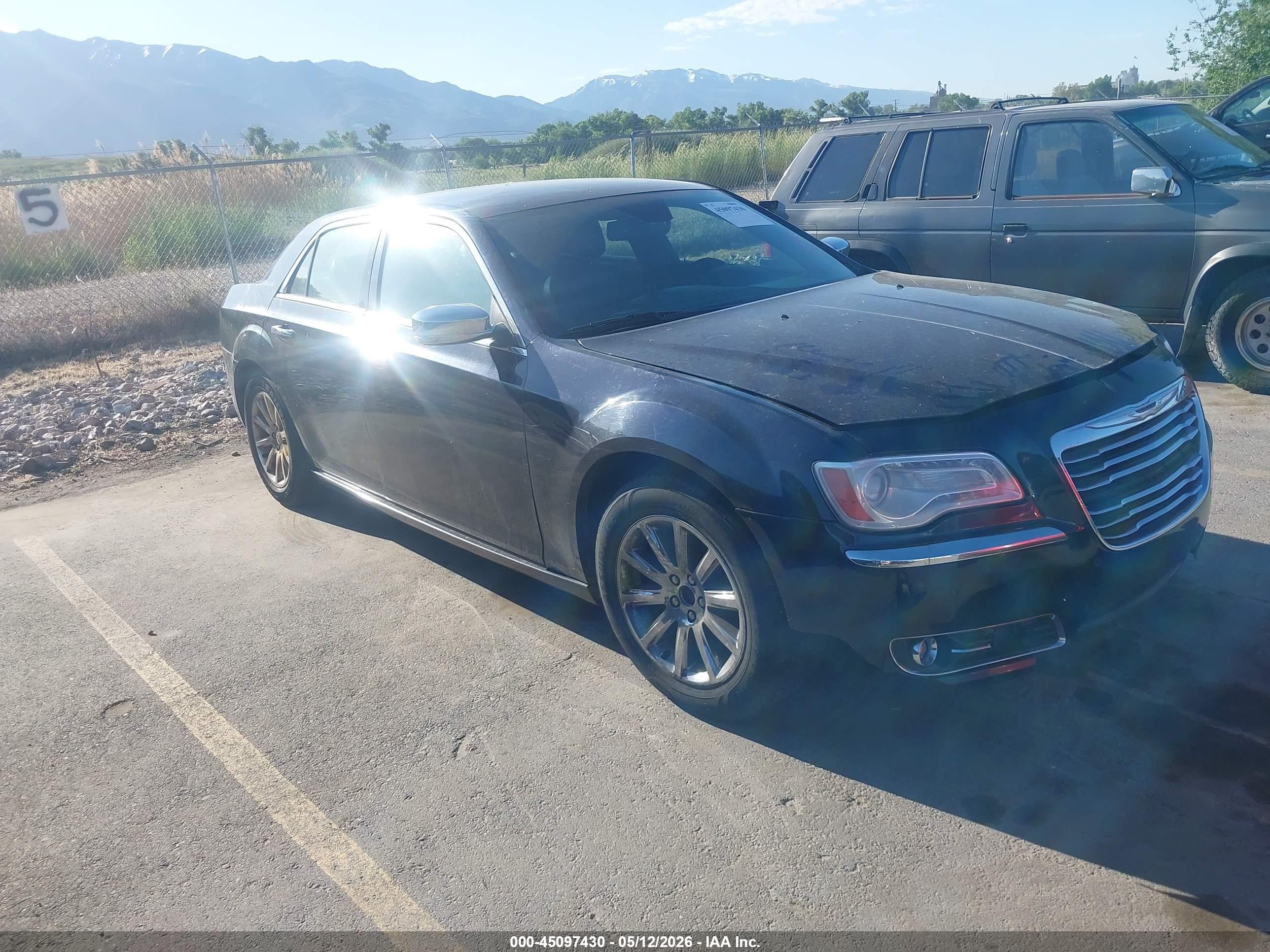 2011 Chrysler 300c   Black vin: 2C3CA6CT3BH538214