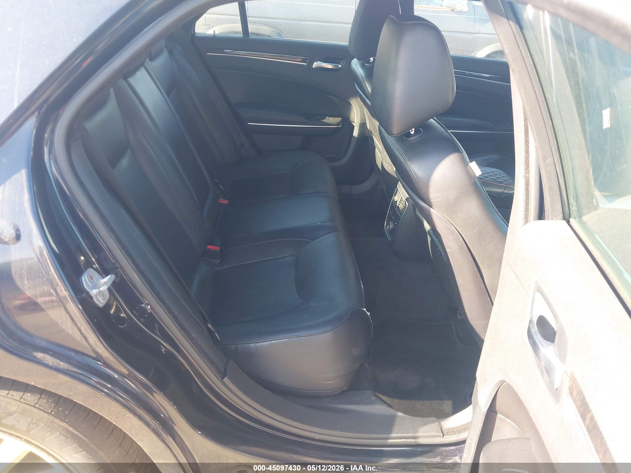 2011 Chrysler 300c   Black vin: 2C3CA6CT3BH538214