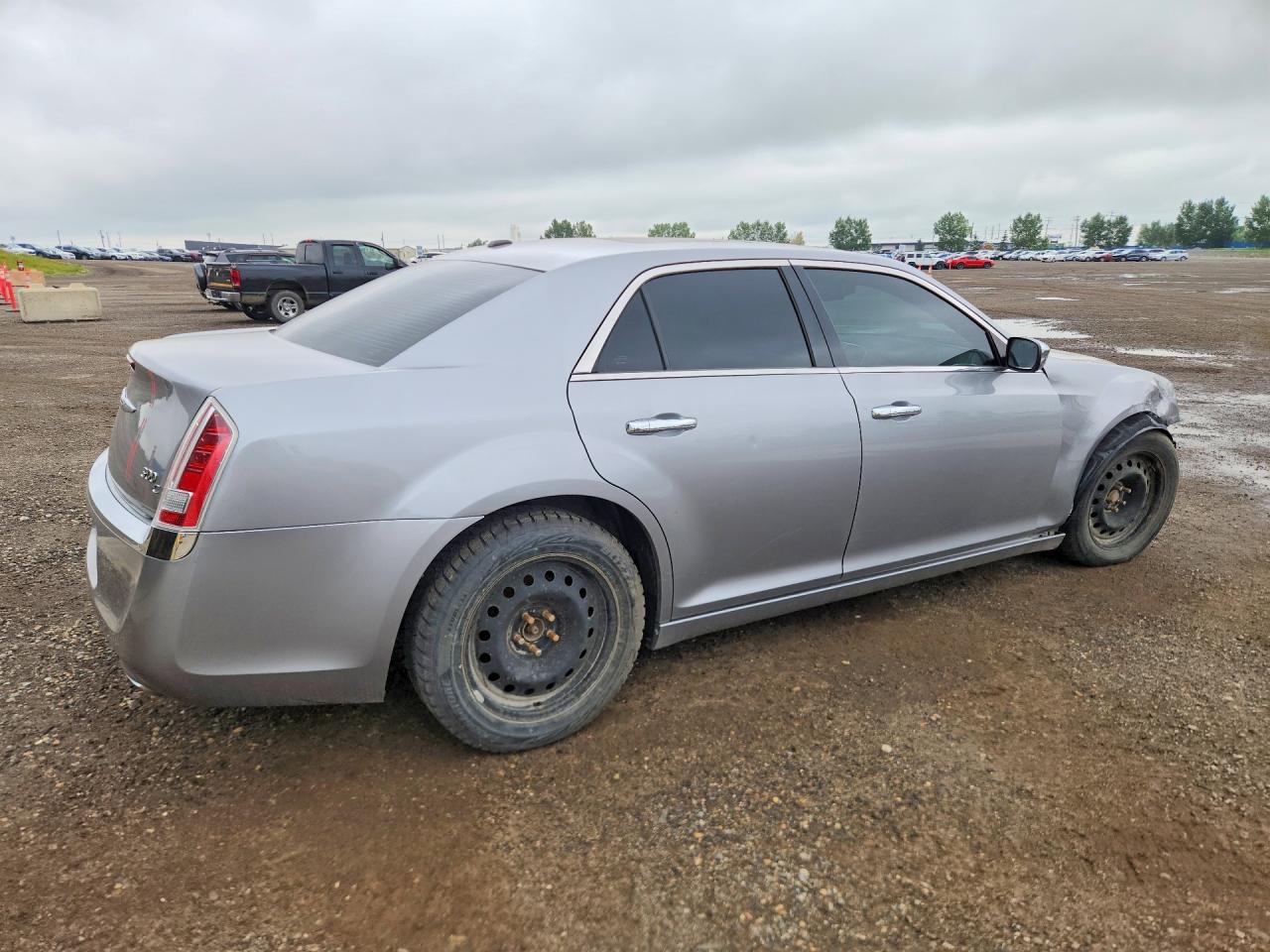 2011 Chrysler 300c Silver vin: 2C3CA6CT3BH567986