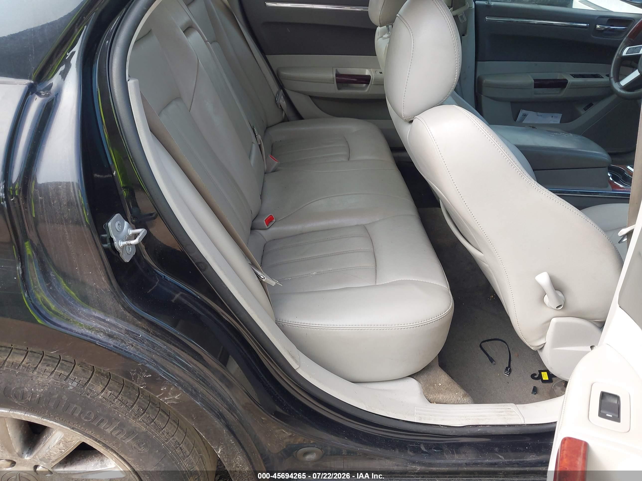 2010 Chrysler 300c Hemi Black vin: 2C3CA6CT5AH114371