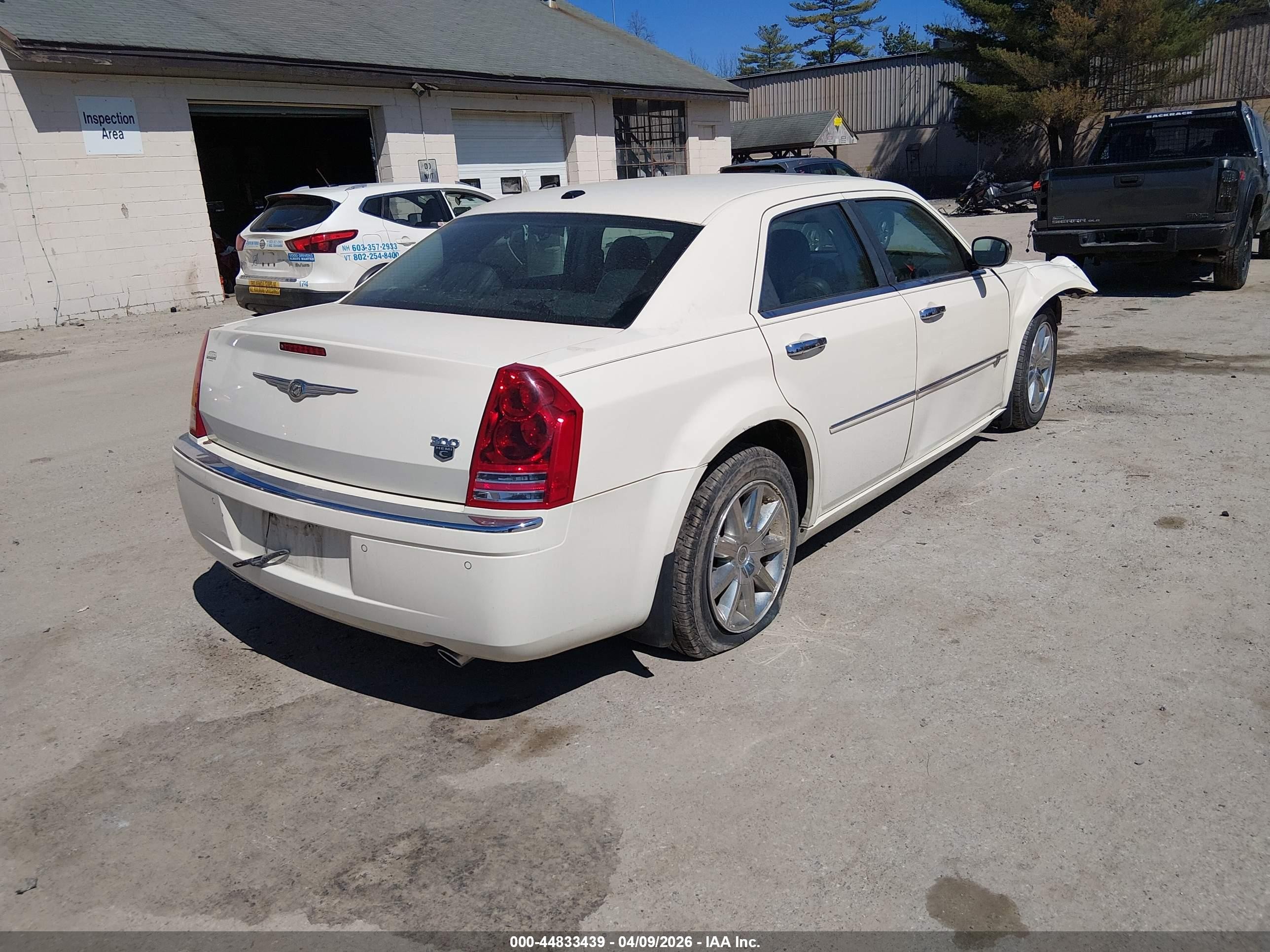 2010 Chrysler 300c Hemi White vin: 2C3CA6CT5AH211408