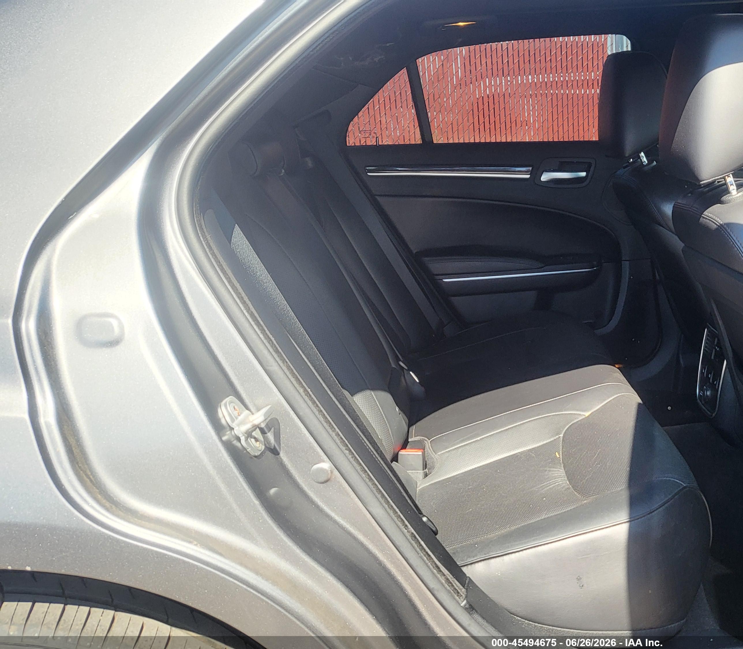 2011 Chrysler 300c   Серый vin: 2C3CA6CT5BH549764