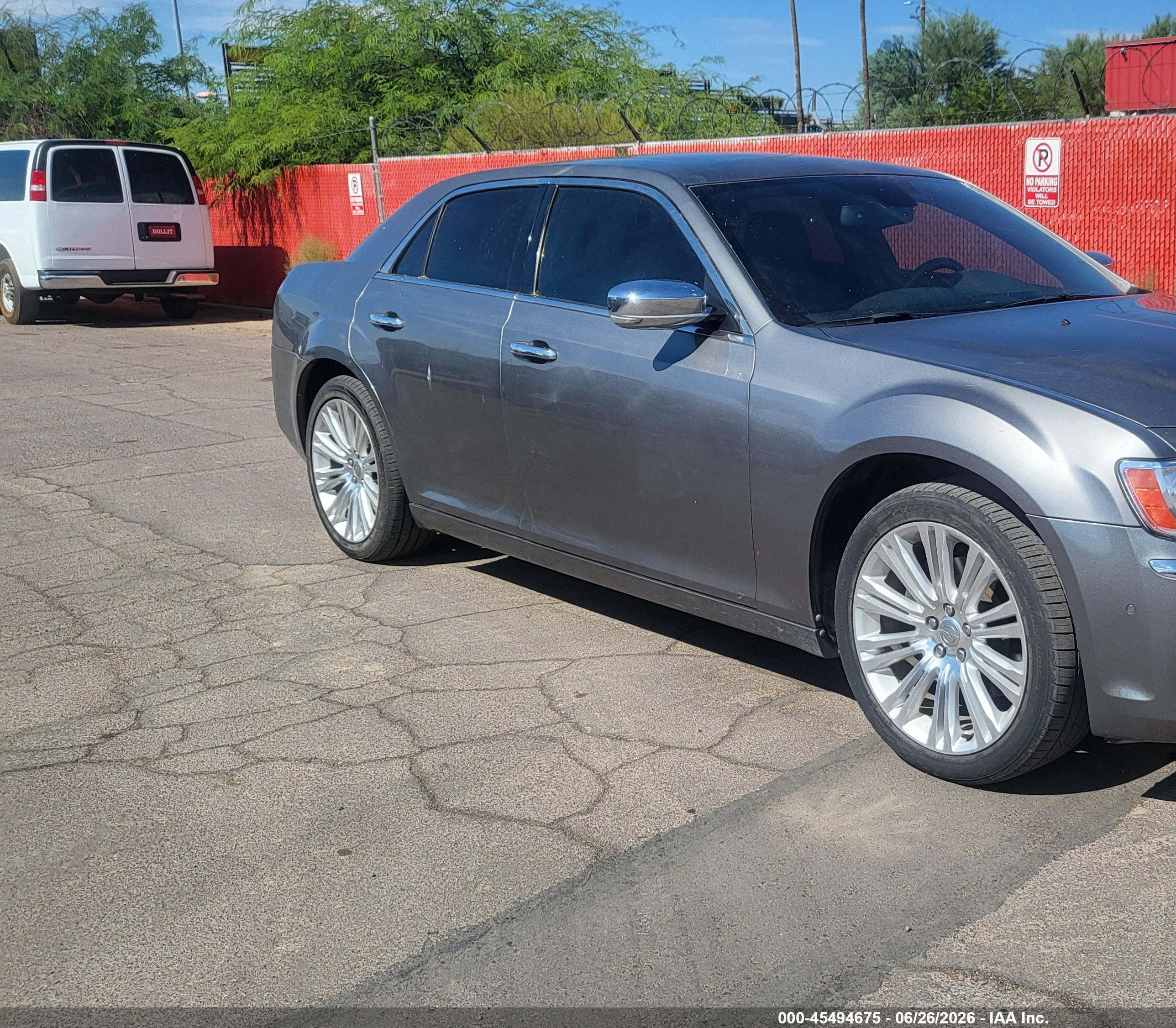 2011 Chrysler 300c   Серый vin: 2C3CA6CT5BH549764