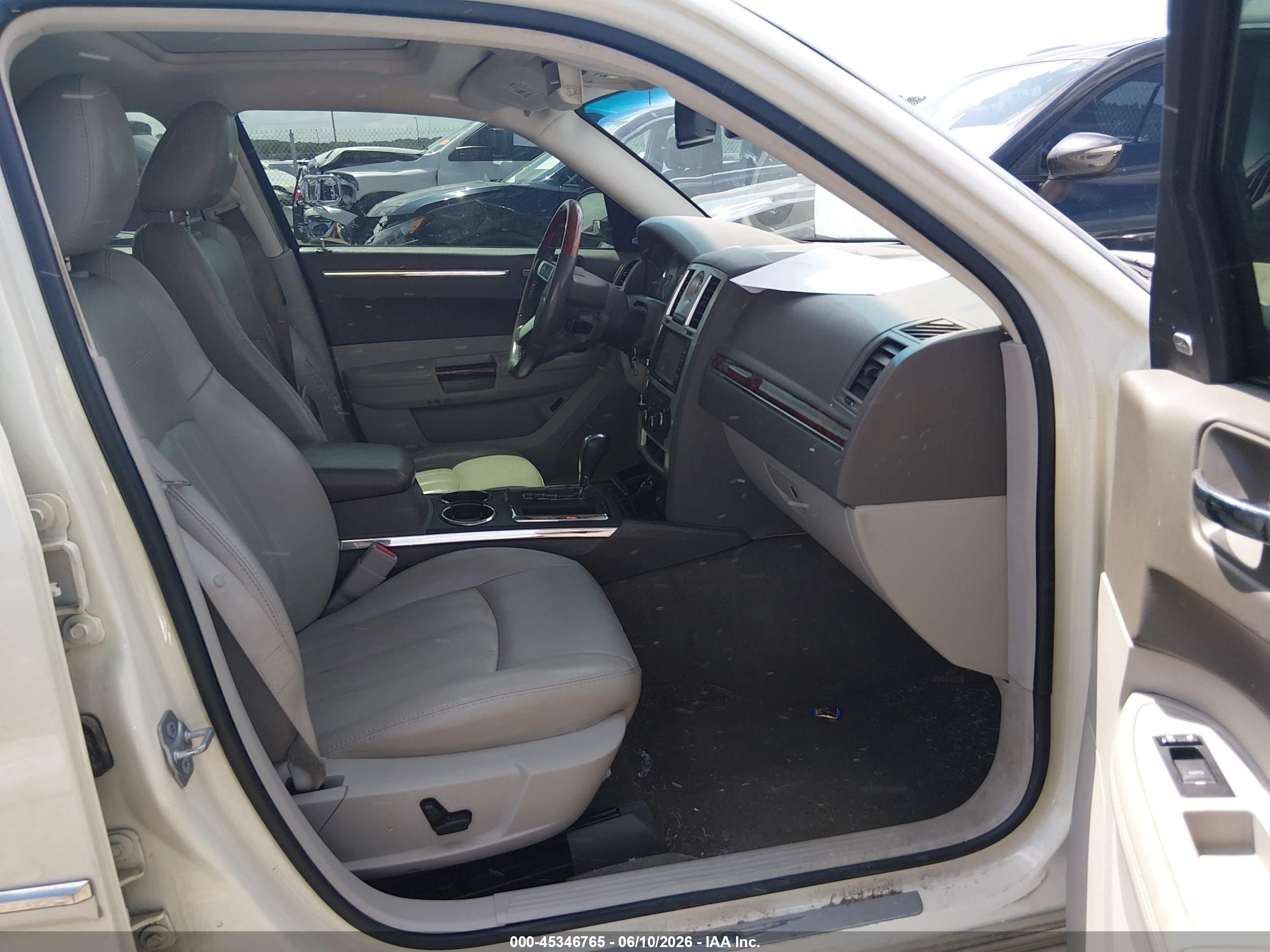 2010 Chrysler 300c Hemi Белый vin: 2C3CA6CT6AH125962