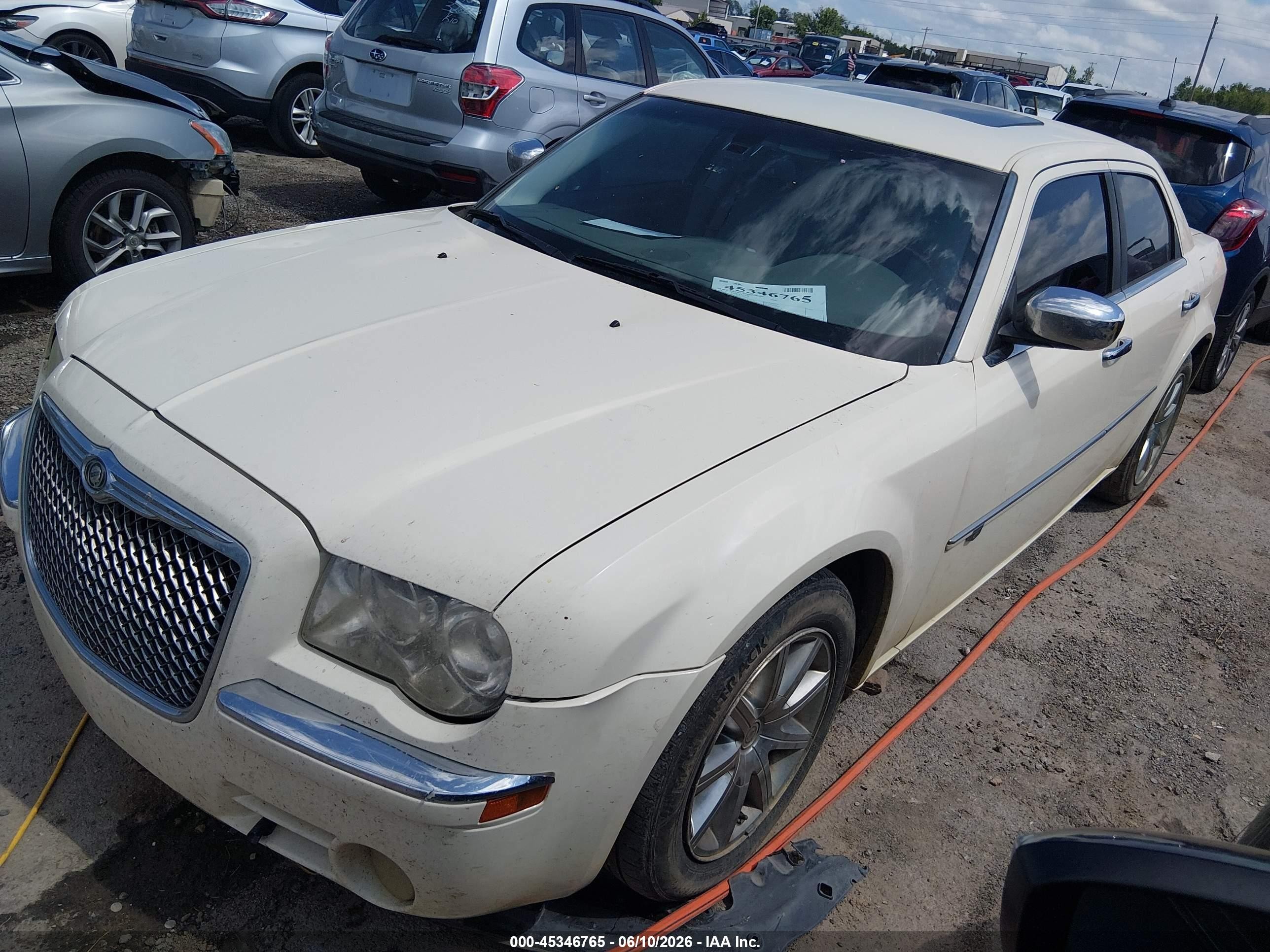2010 Chrysler 300c Hemi Белый vin: 2C3CA6CT6AH125962