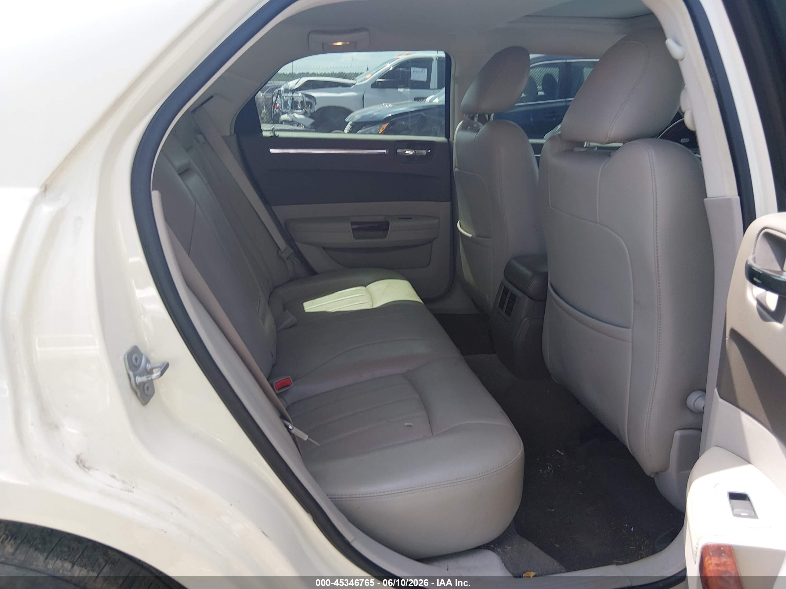 2010 Chrysler 300c Hemi Белый vin: 2C3CA6CT6AH125962