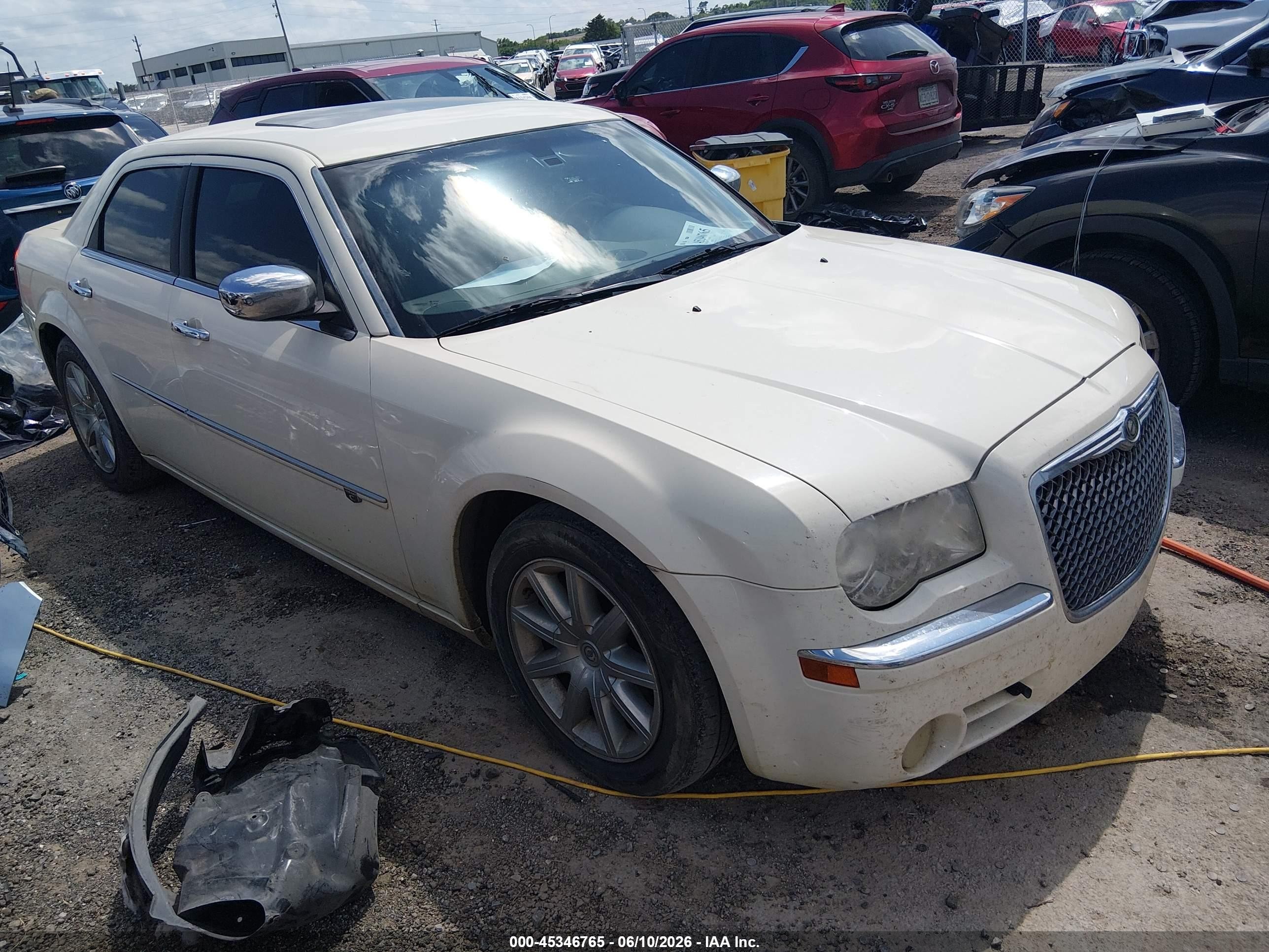 2010 Chrysler 300c Hemi Белый vin: 2C3CA6CT6AH125962