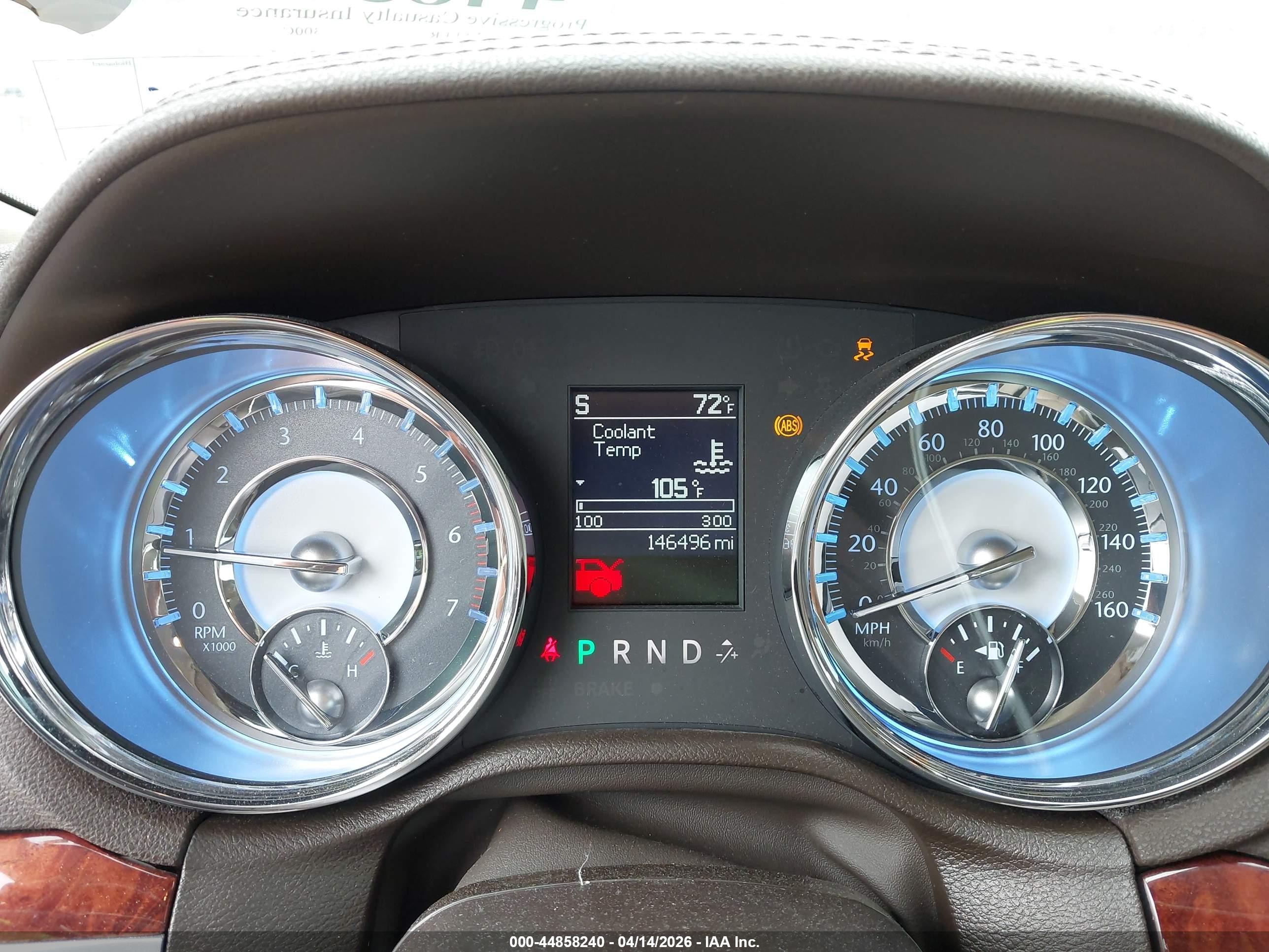 2011 Chrysler 300c   White vin: 2C3CA6CT8BH580751