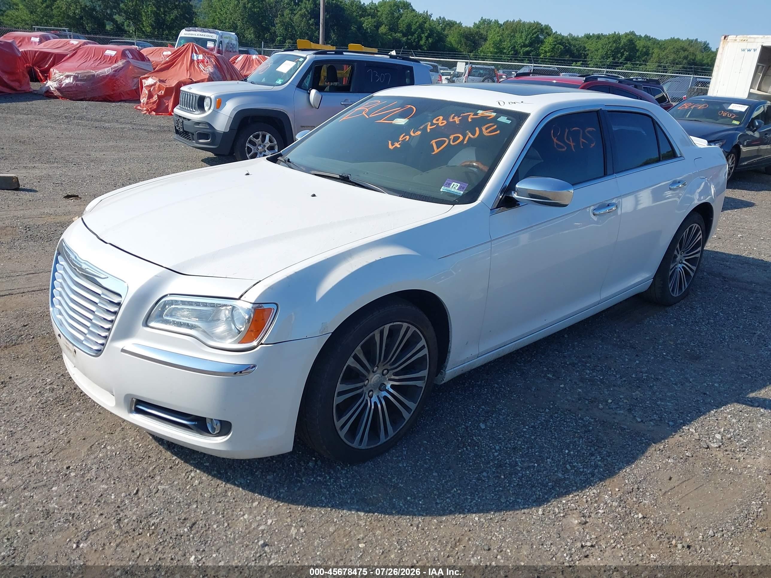 2011 Chrysler 300c   White vin: 2C3CA6CT9BH559701