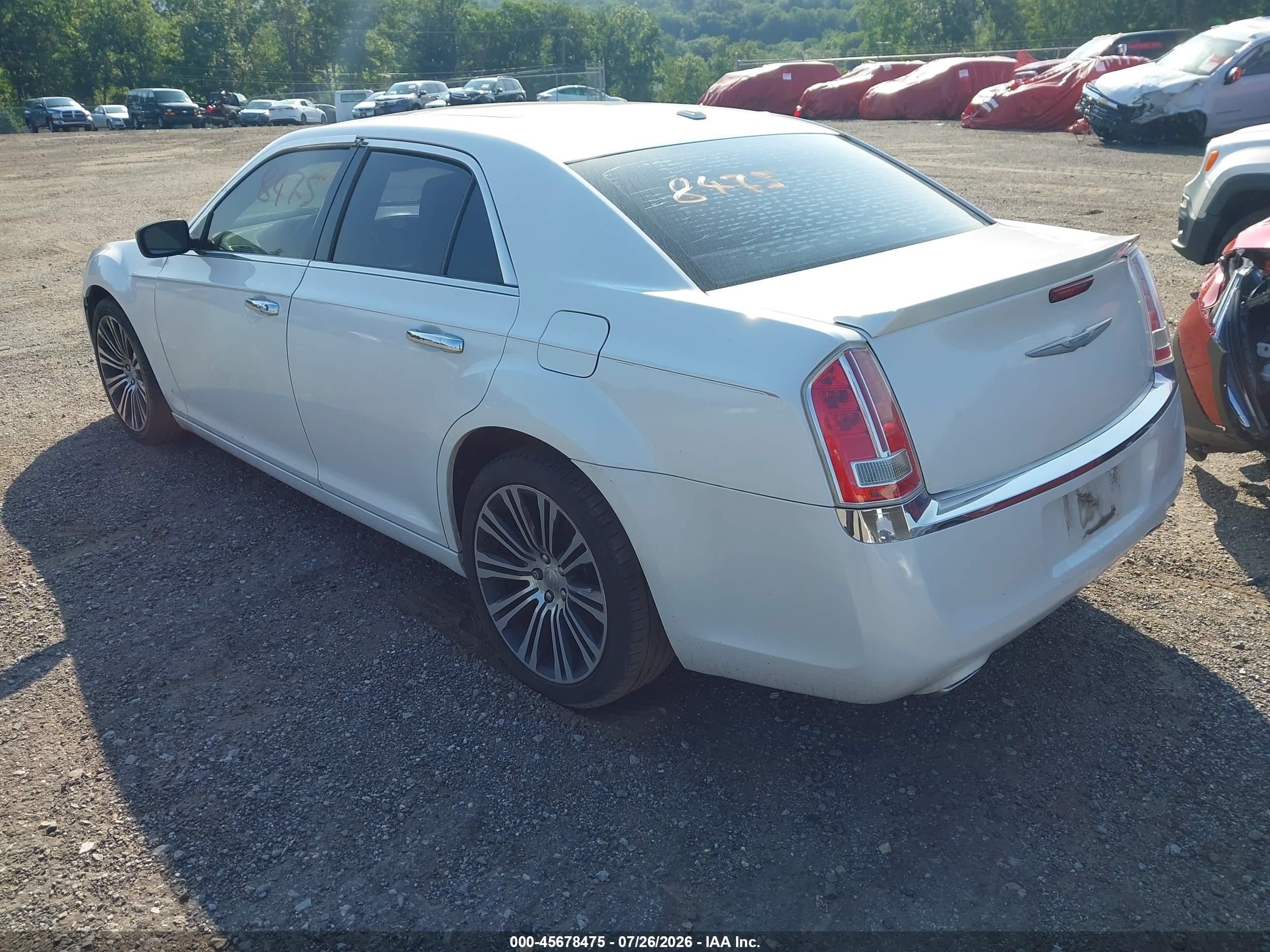 2011 Chrysler 300c   White vin: 2C3CA6CT9BH559701