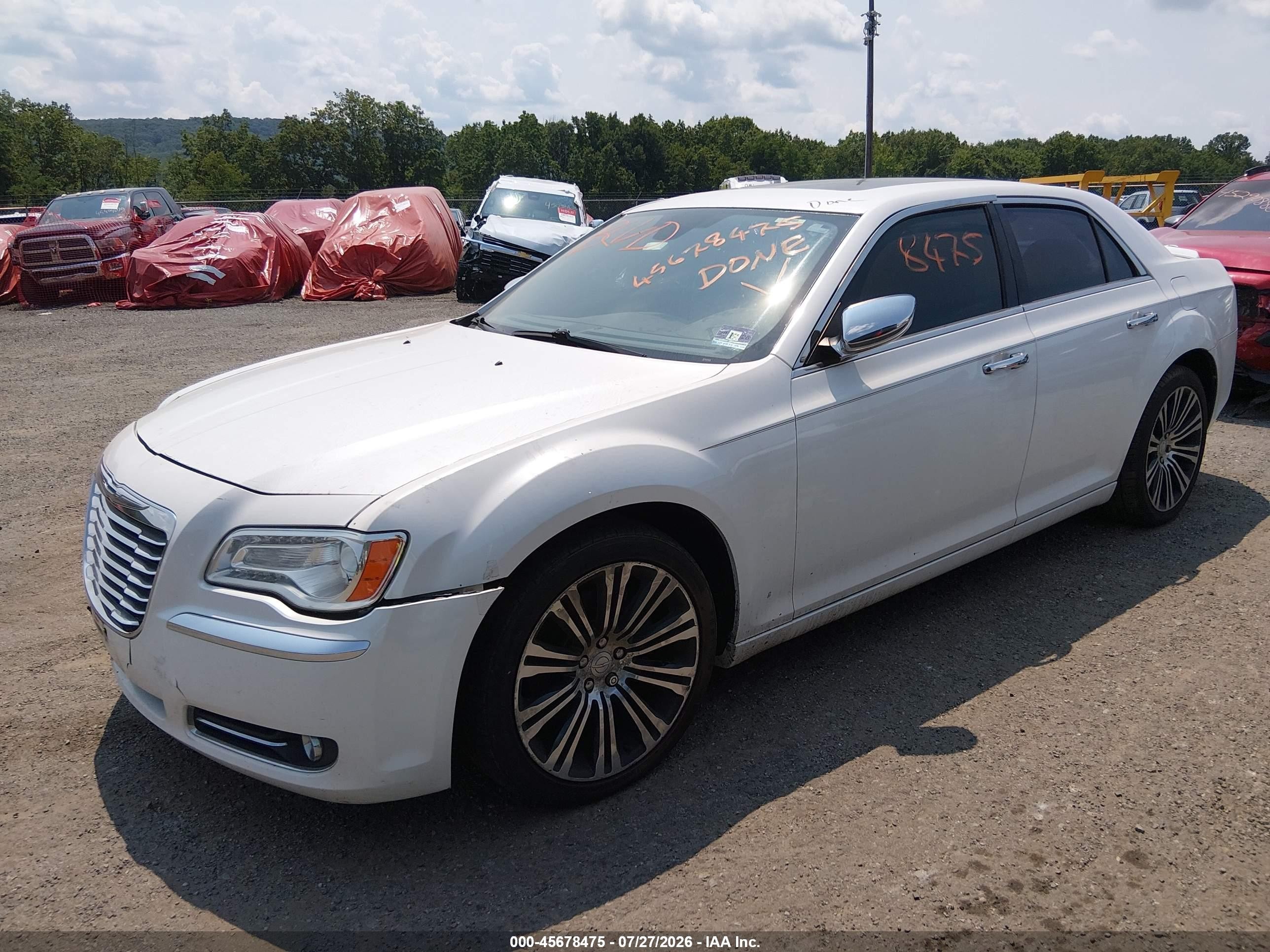 2011 Chrysler 300c   White vin: 2C3CA6CT9BH559701