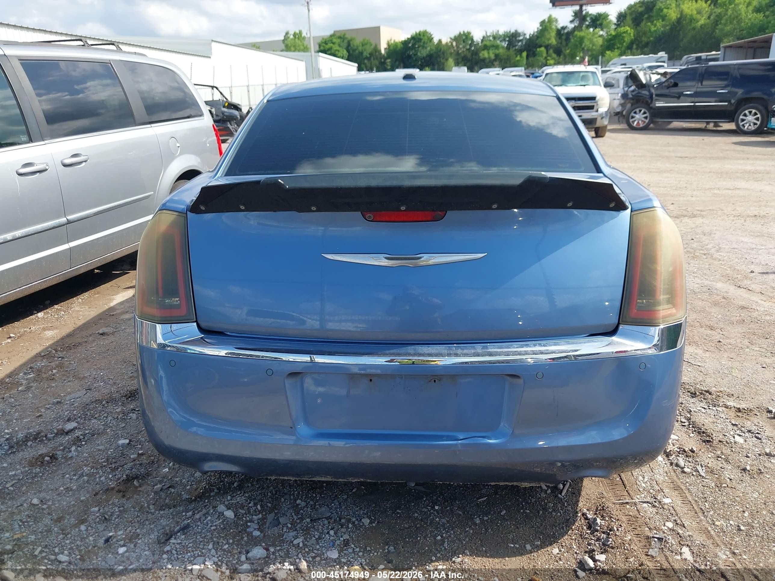 2011 Chrysler 300c   Blue vin: 2C3CA6CT9BH585358