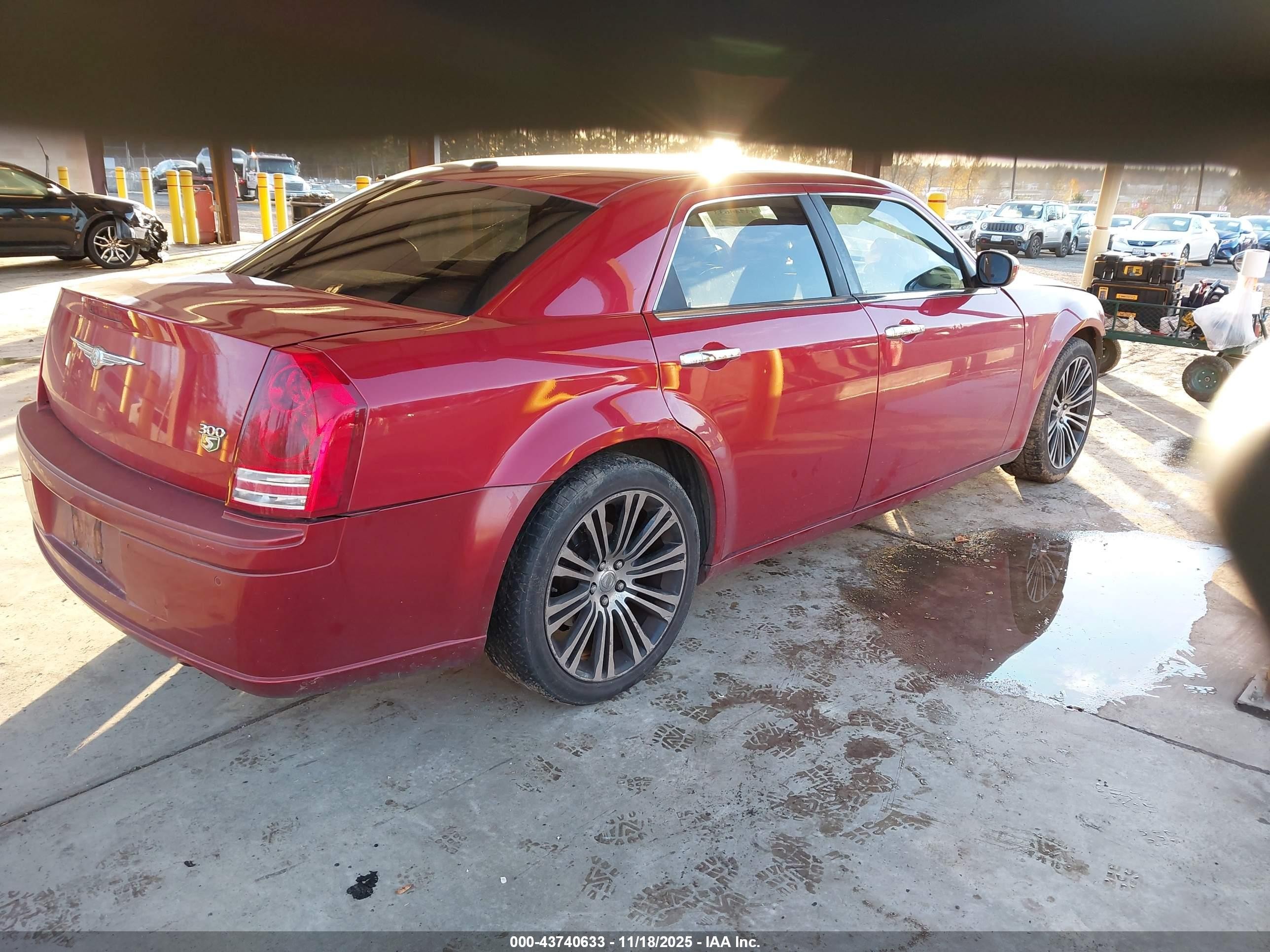 2010 Chrysler 300c V8 Red vin: 2C3CA9CT0AH262137