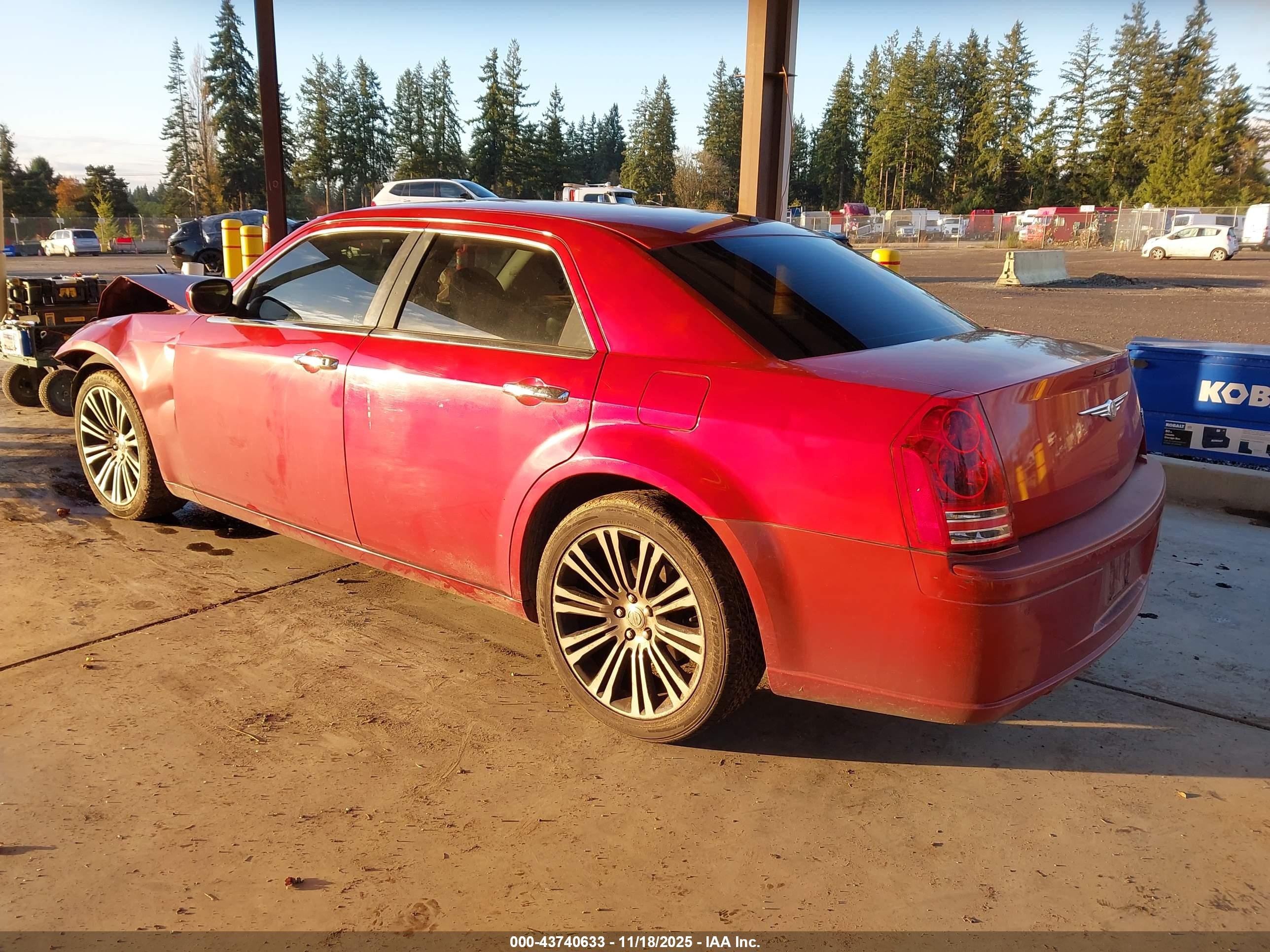 2010 Chrysler 300c V8 Red vin: 2C3CA9CT0AH262137