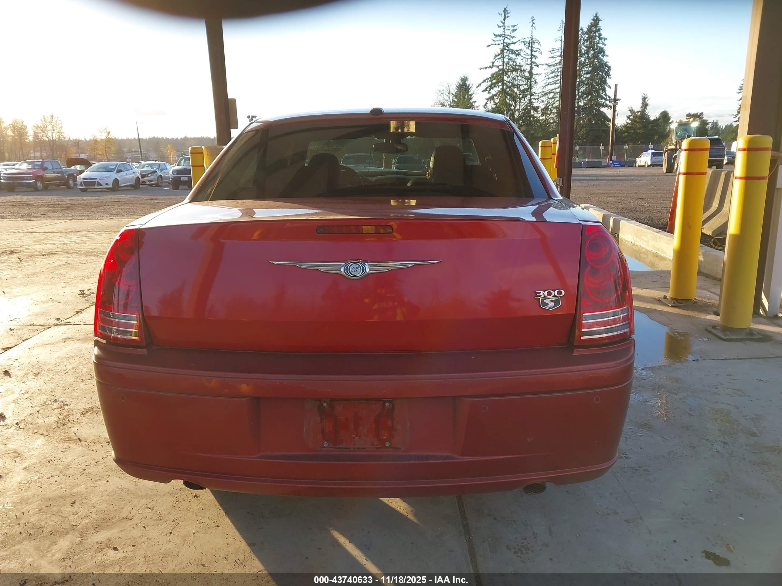 2010 Chrysler 300c V8 Red vin: 2C3CA9CT0AH262137