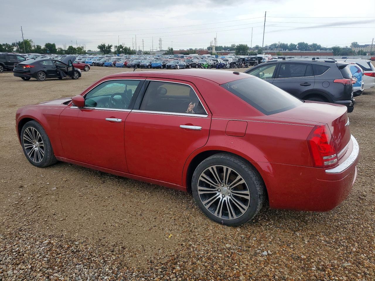 2010 Chrysler 300 S Красный vin: 2C3CA9CT3AH238821
