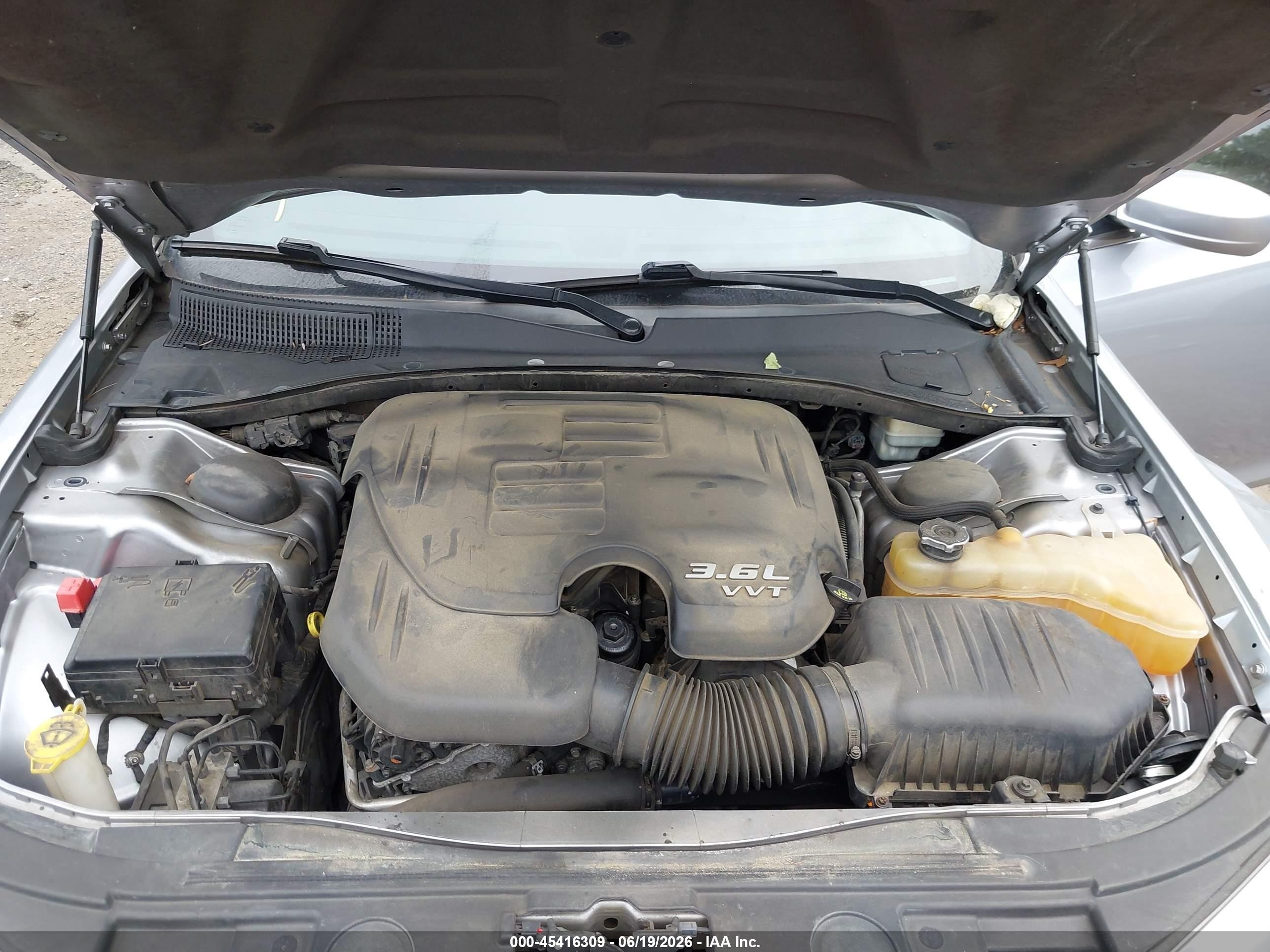 2013 Chrysler 300 Motown Серебряный vin: 2C3CCAAG0DH599218