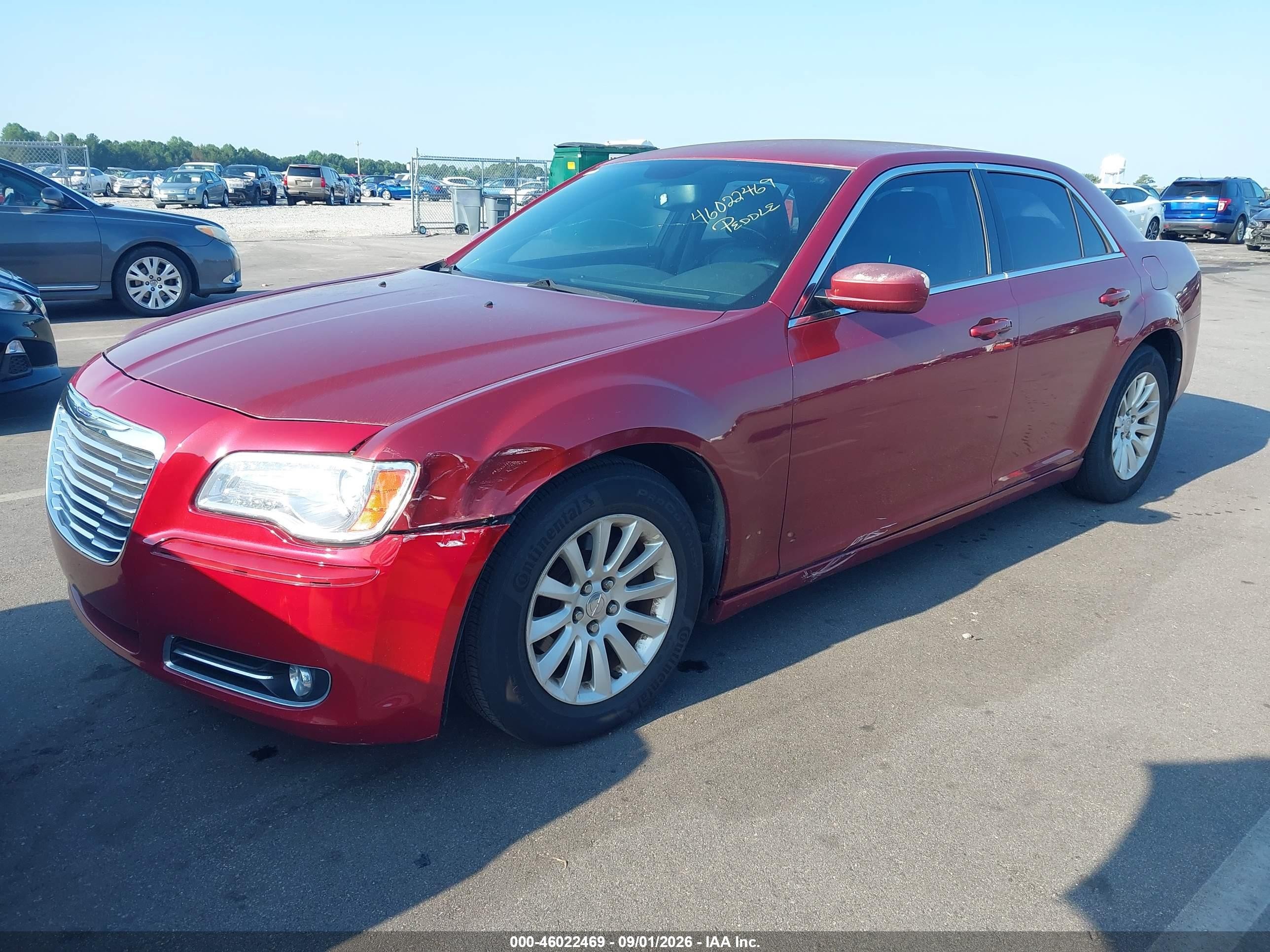 2013 Chrysler 300 Motown Red vin: 2C3CCAAG0DH707661