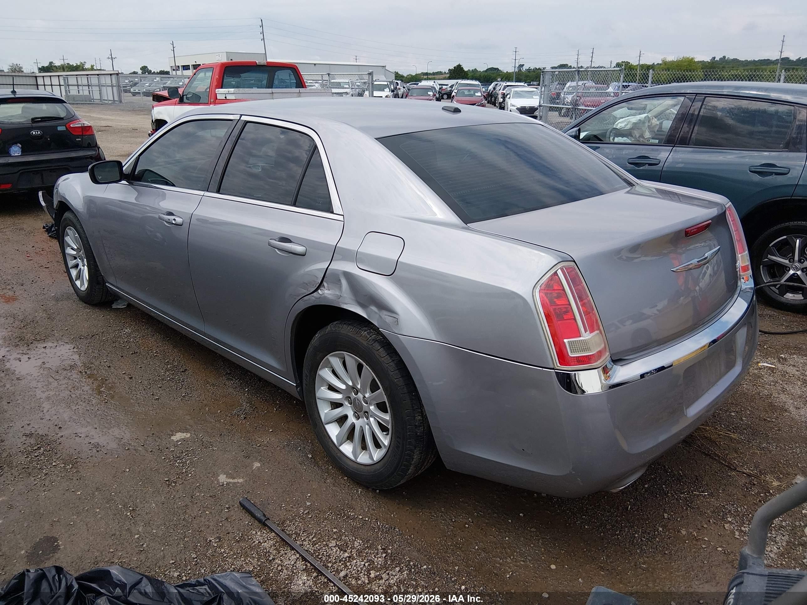 2014 Chrysler 300   Gray vin: 2C3CCAAG0EH182795