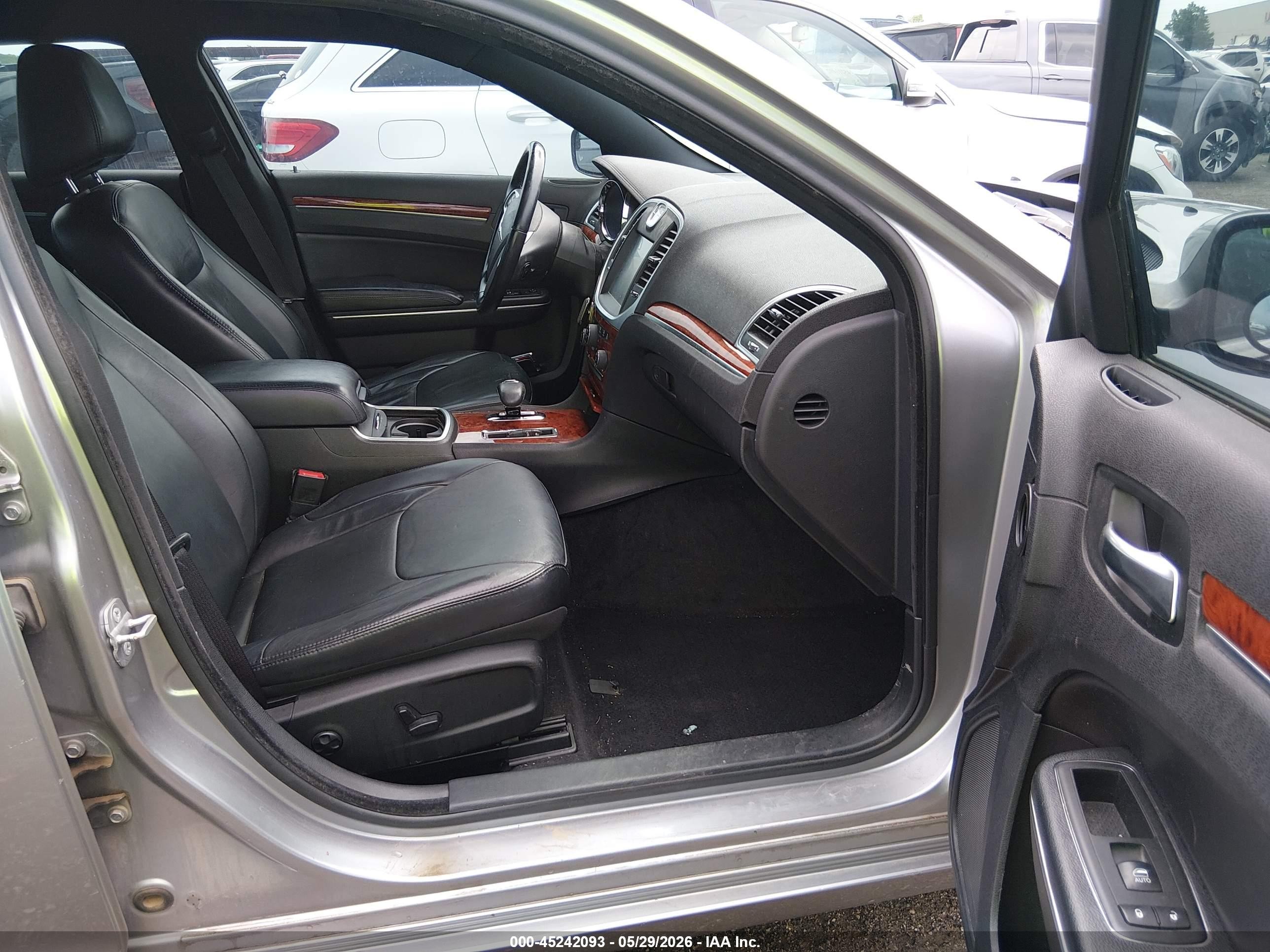 2014 Chrysler 300   Gray vin: 2C3CCAAG0EH182795