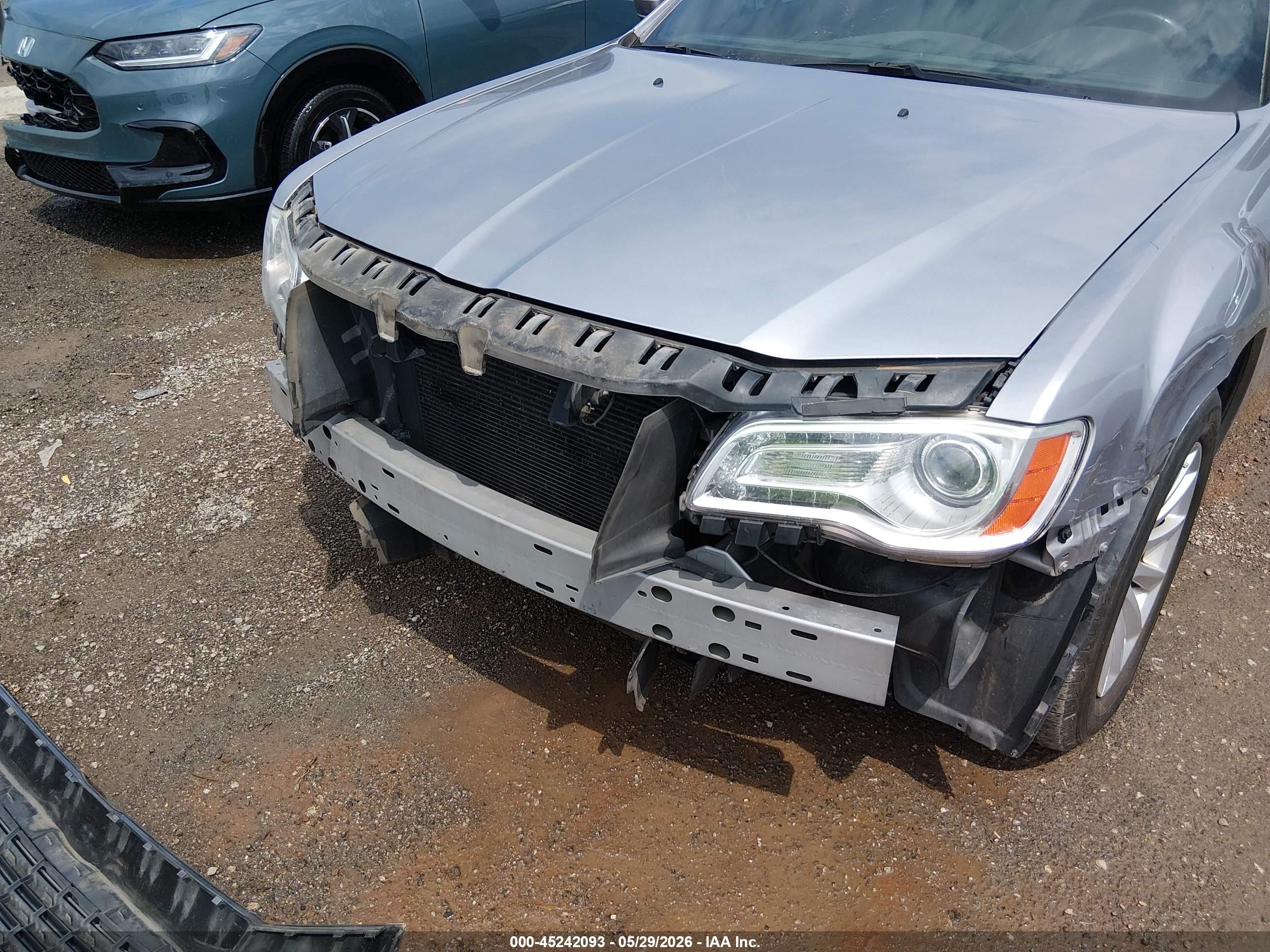 2014 Chrysler 300   Gray vin: 2C3CCAAG0EH182795