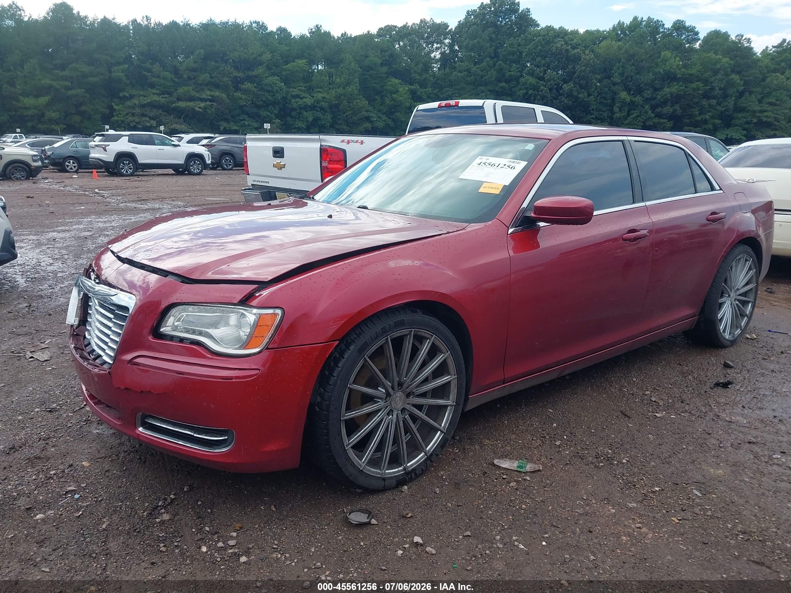 2014 Chrysler 300   Red vin: 2C3CCAAG0EH244406