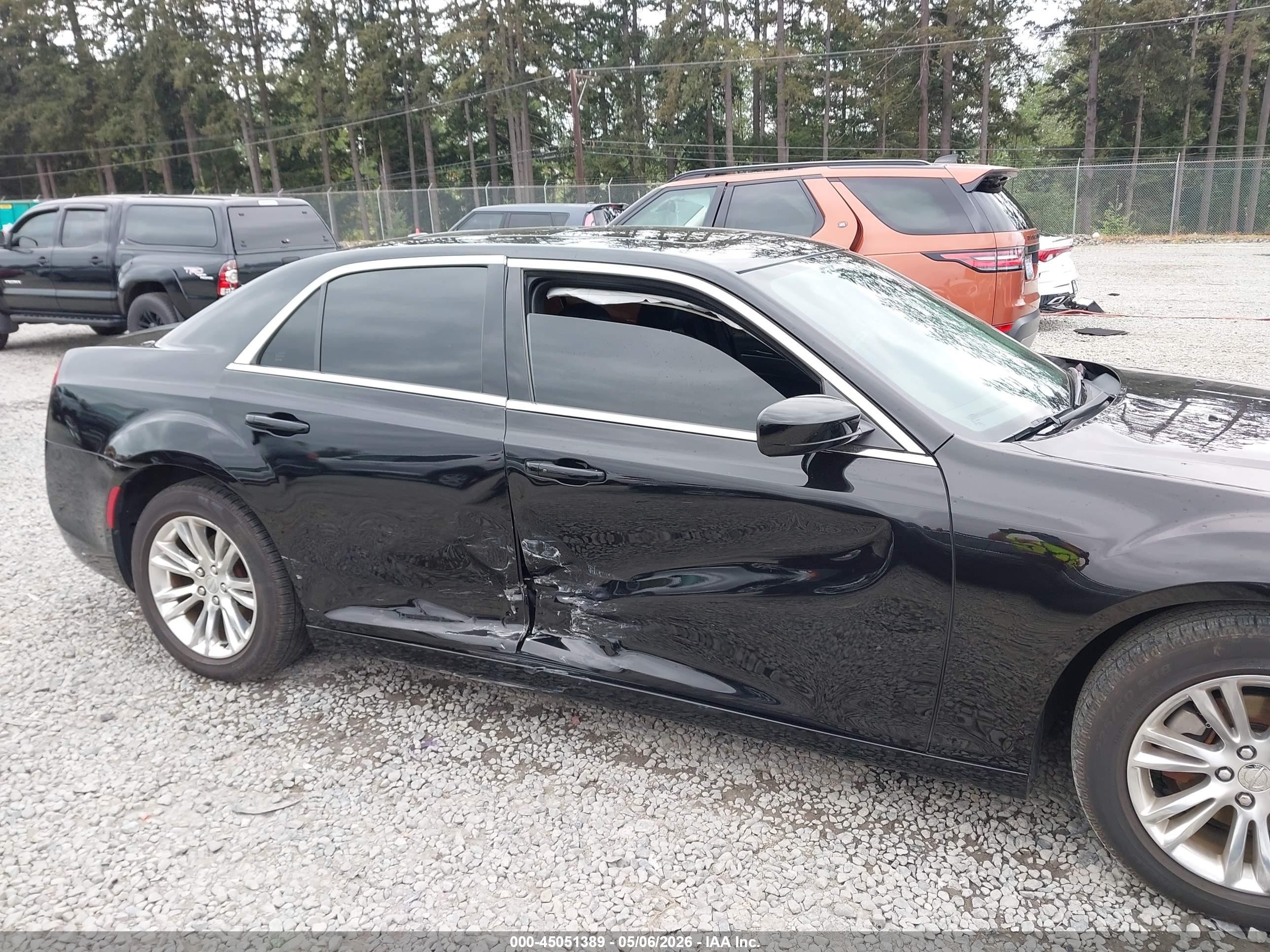 2015 Chrysler 300 Touring Black vin: 2C3CCAAG0FH828595