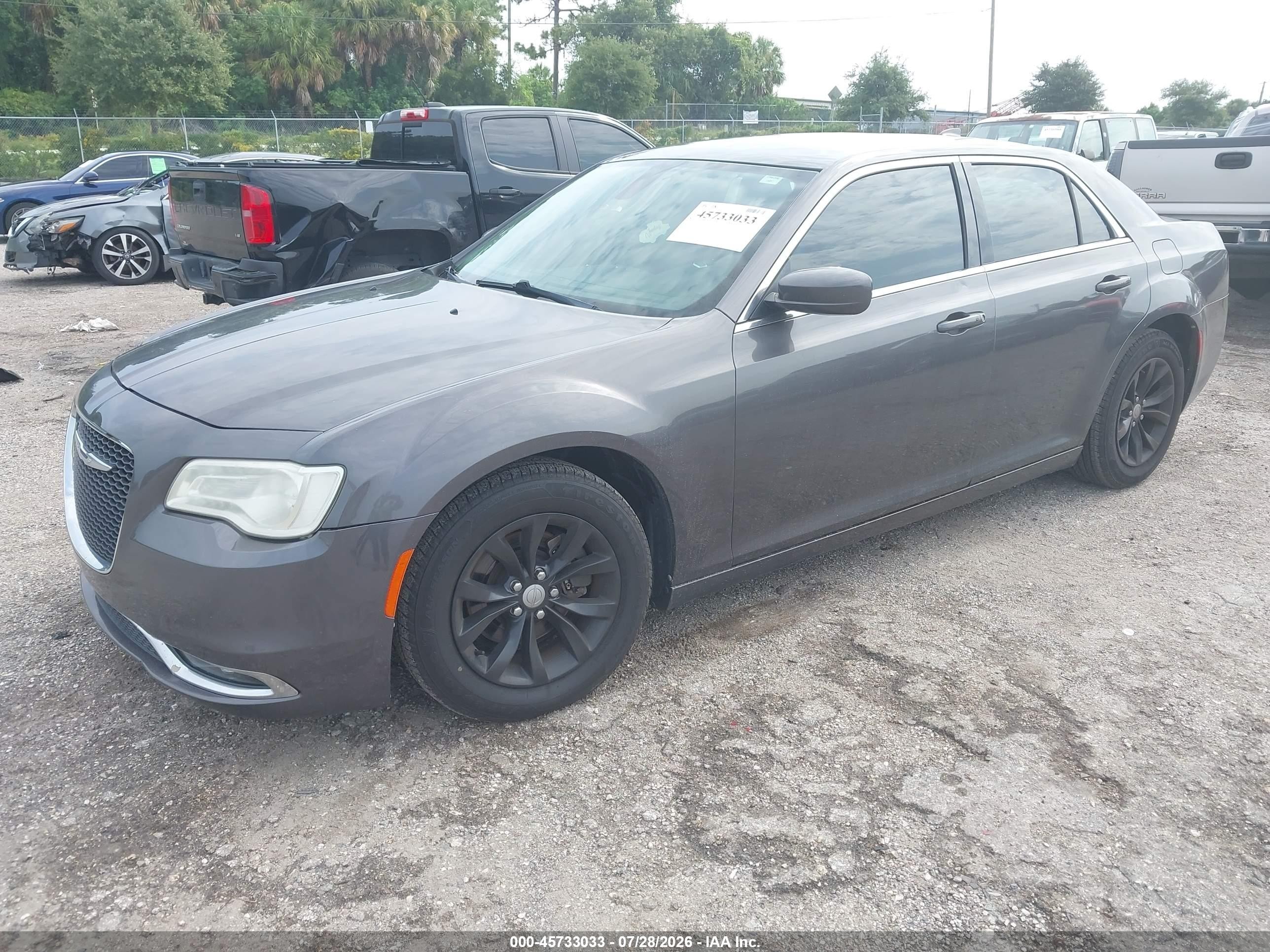 2015 Chrysler 300 Limited Серый vin: 2C3CCAAG0FH853545