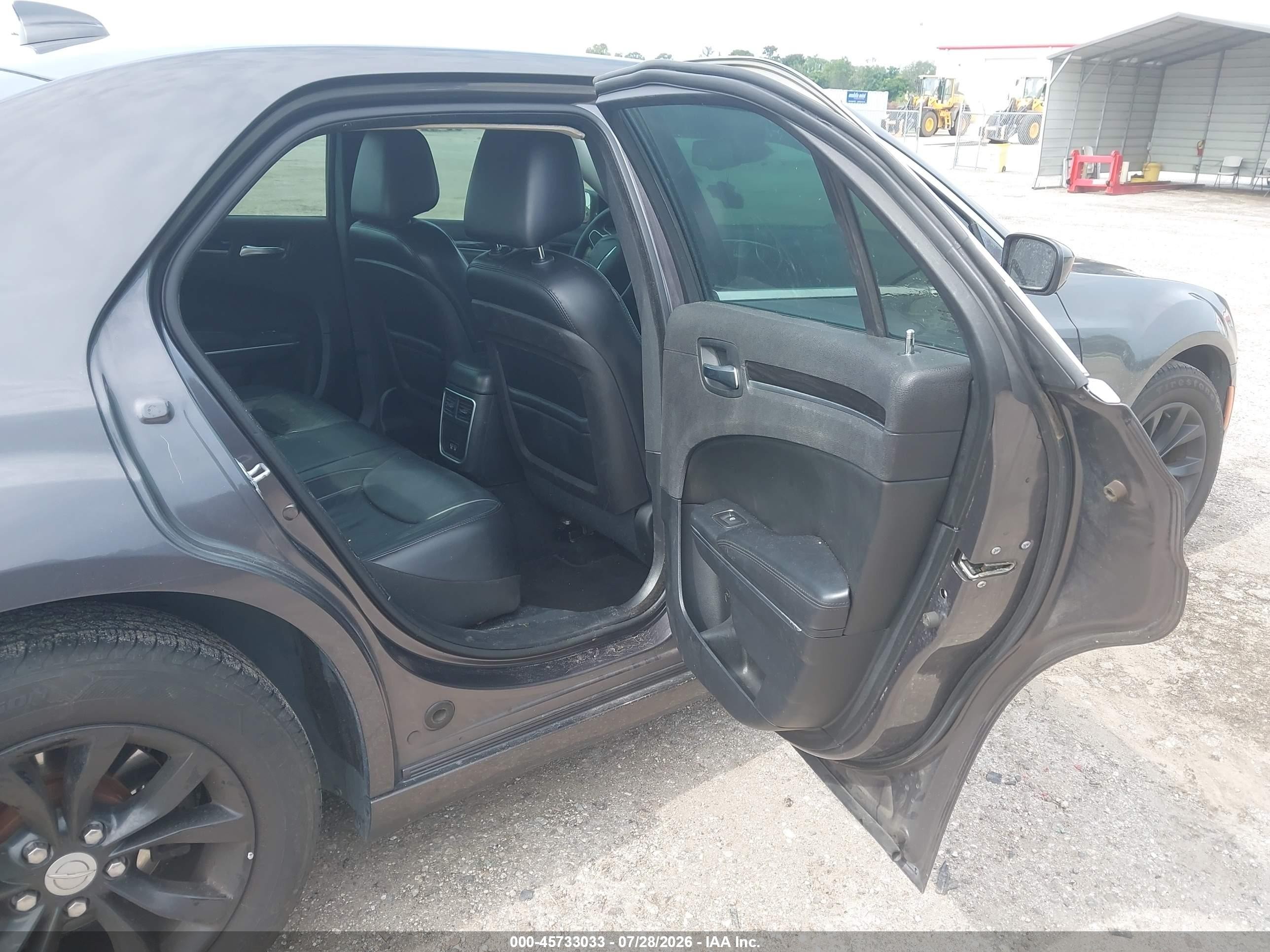 2015 Chrysler 300 Limited Серый vin: 2C3CCAAG0FH853545