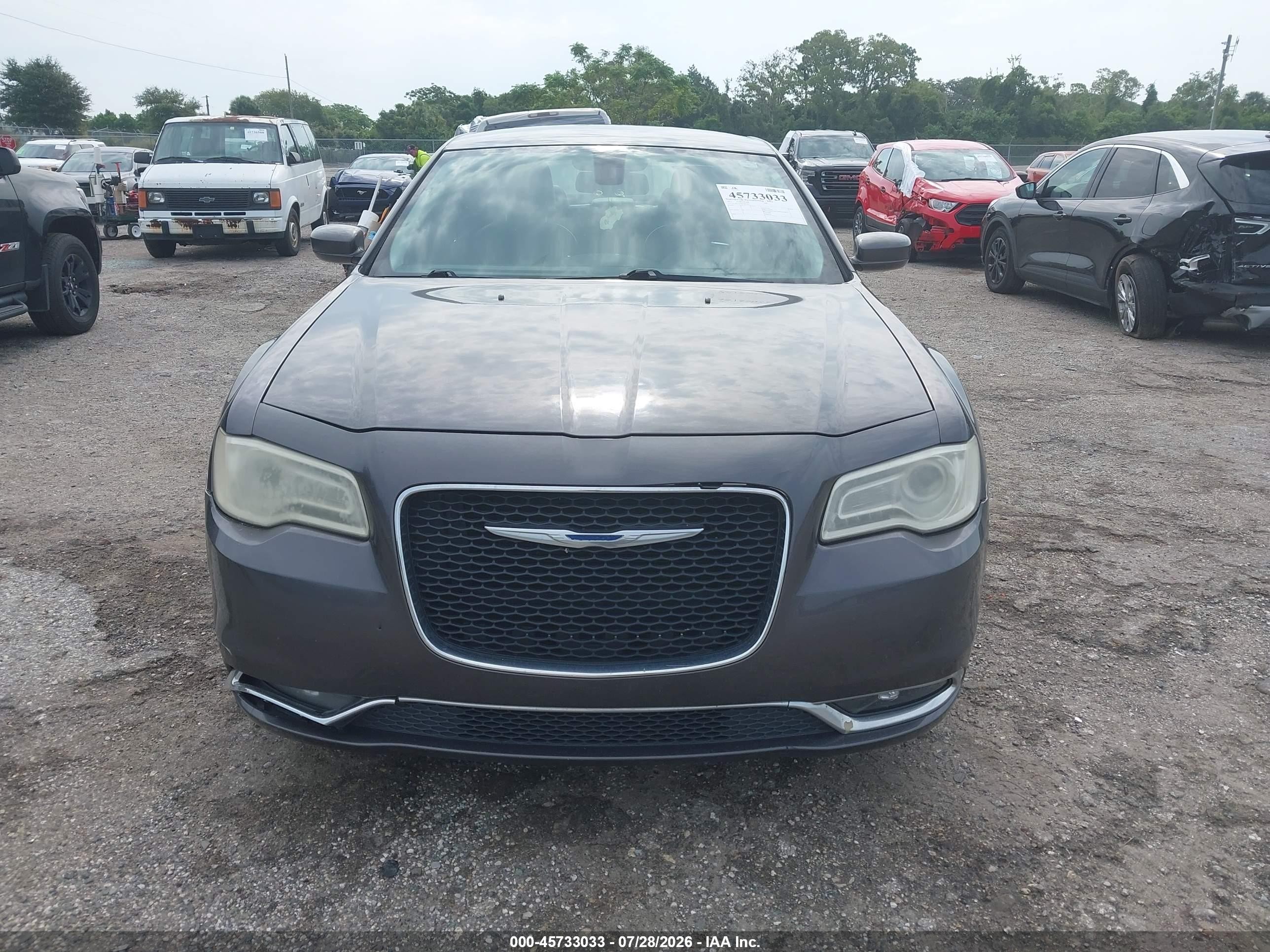 2015 Chrysler 300 Limited Серый vin: 2C3CCAAG0FH853545