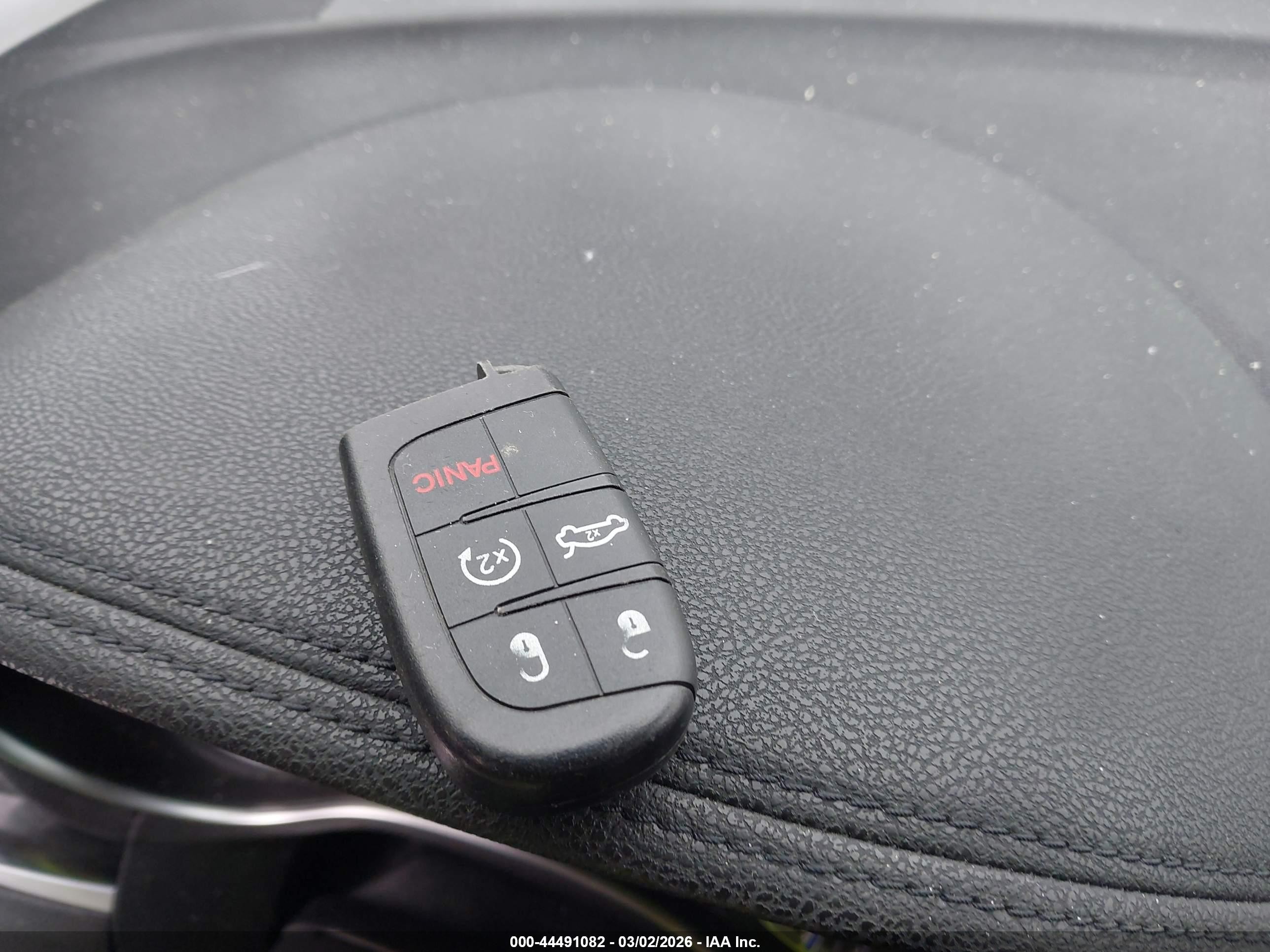 2016 Chrysler 300 Limited Gray vin: 2C3CCAAG0GH216530