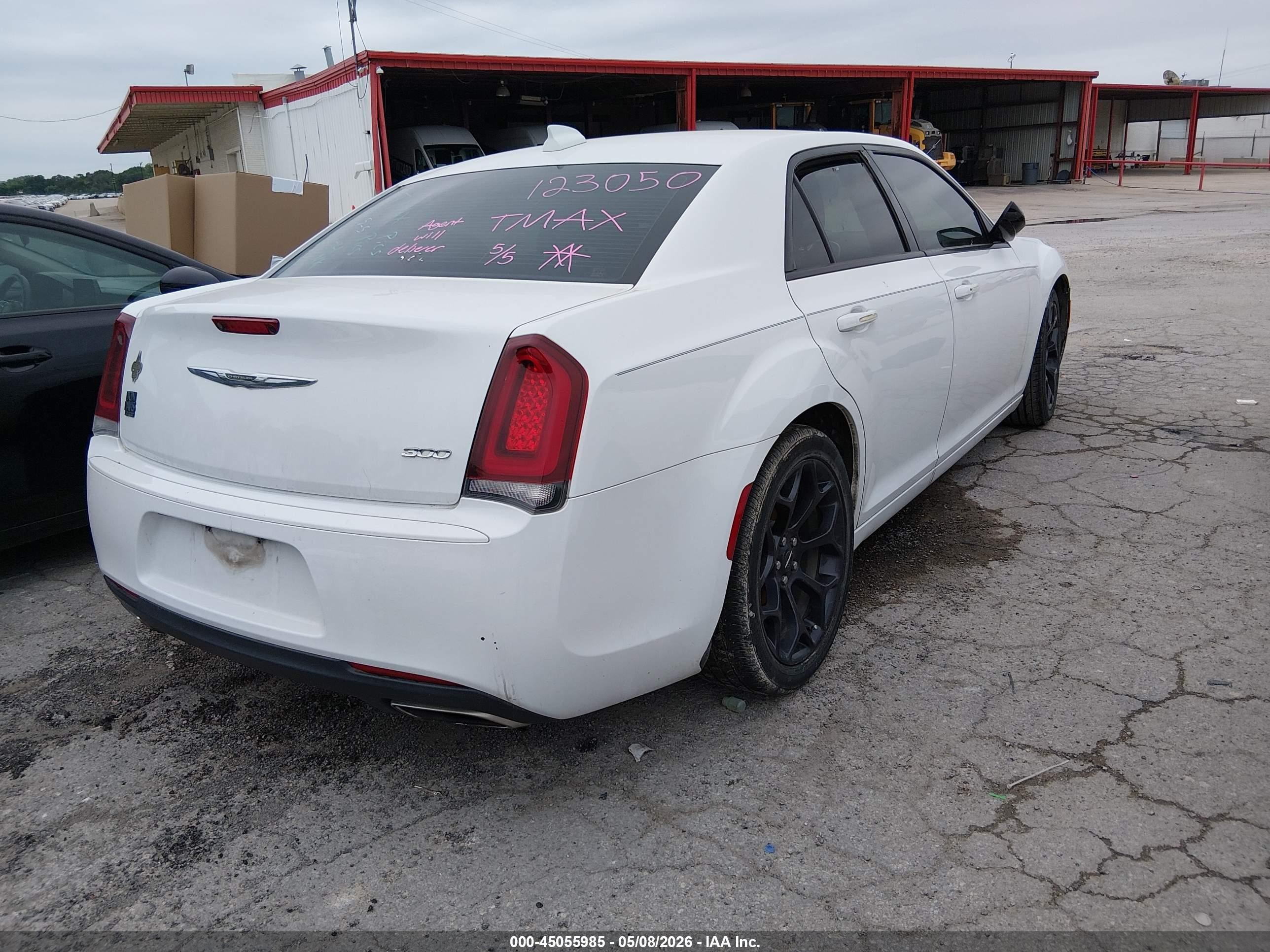 2020 Chrysler 300 Touring White vin: 2C3CCAAG0LH123050
