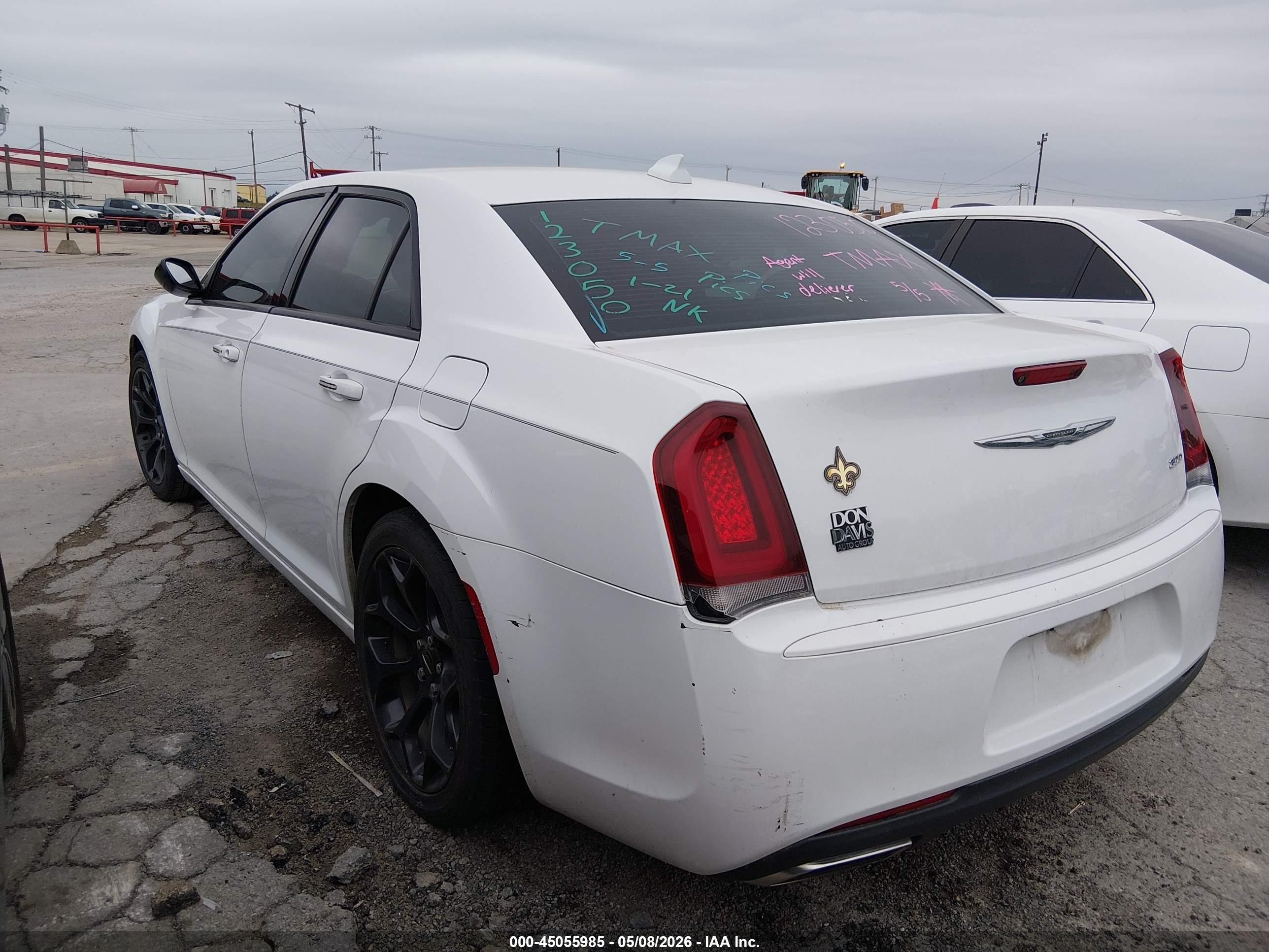 2020 Chrysler 300 Touring White vin: 2C3CCAAG0LH123050