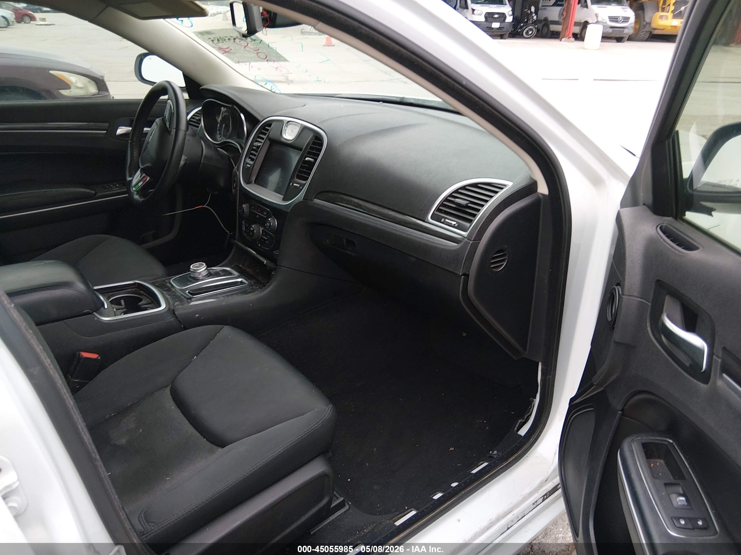 2020 Chrysler 300 Touring White vin: 2C3CCAAG0LH123050