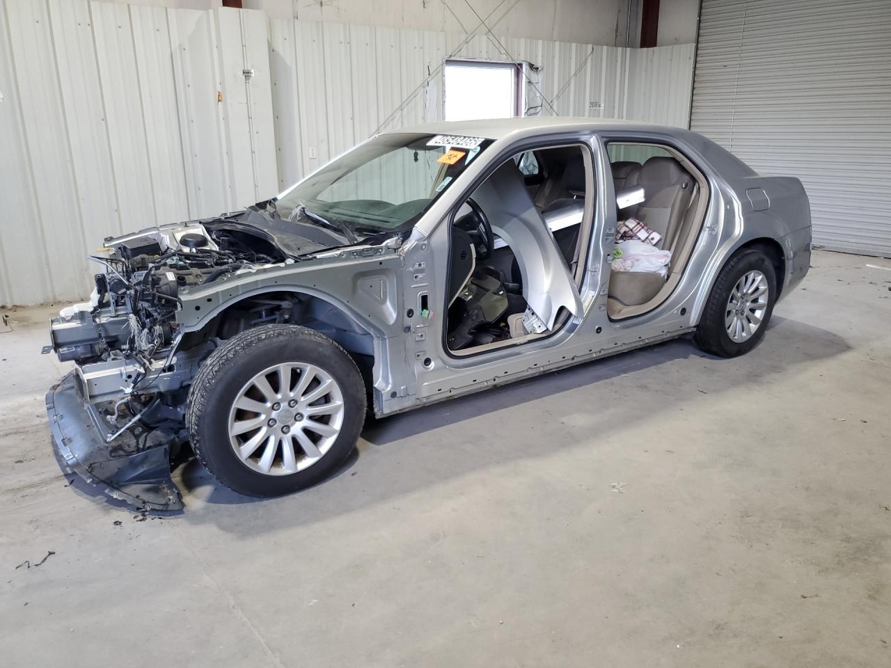 2012 Chrysler 300 Silver vin: 2C3CCAAG1CH289268 Damage: Left Front Fender, Missing, Replacement Required