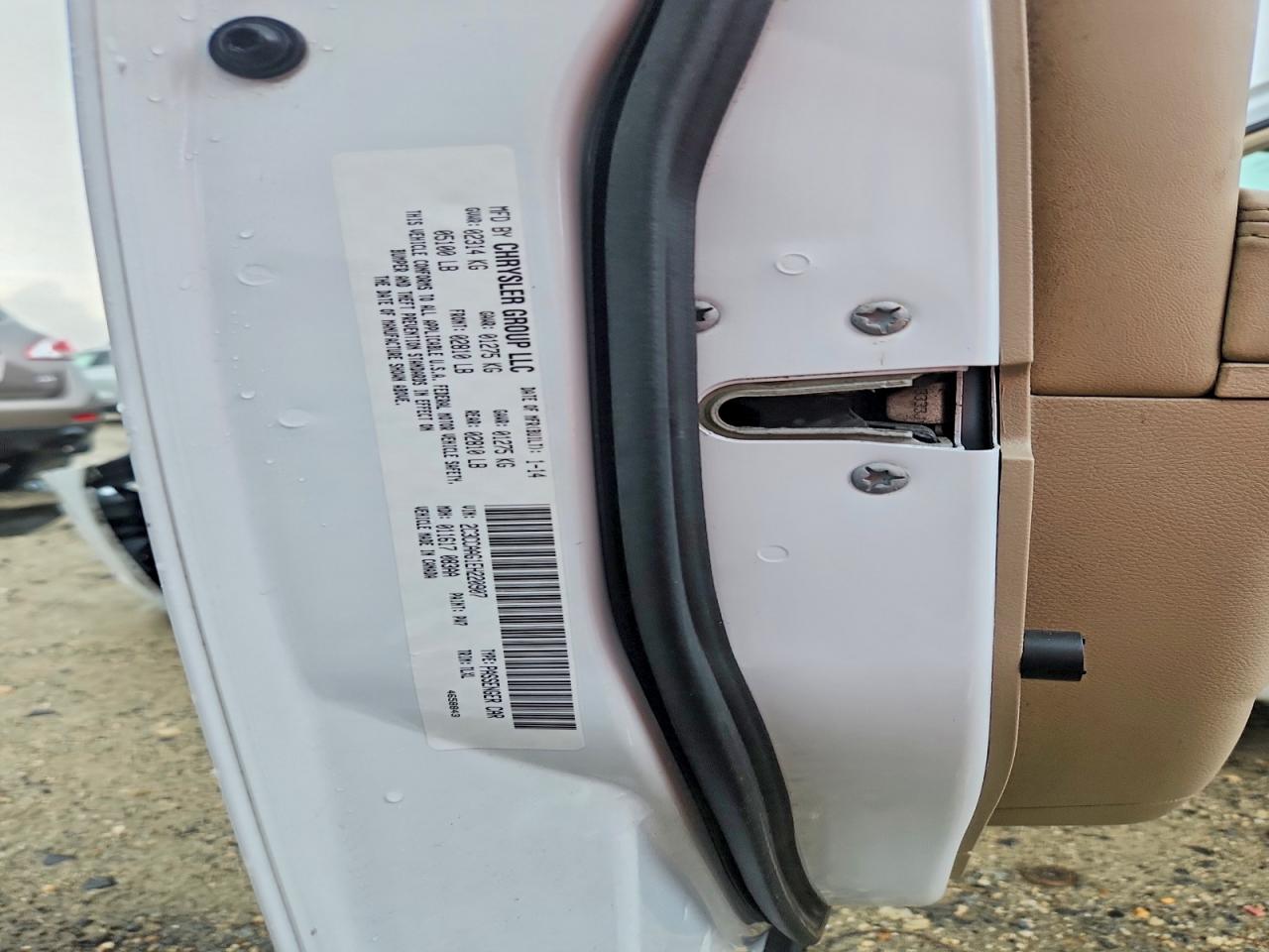 2014 Chrysler 300 White vin: 2C3CCAAG1EH220907