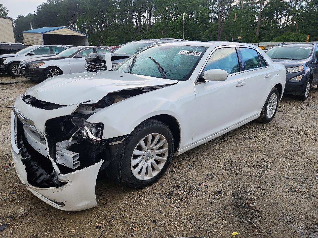2014 Chrysler 300 Белый vin: 2C3CCAAG1EH220907