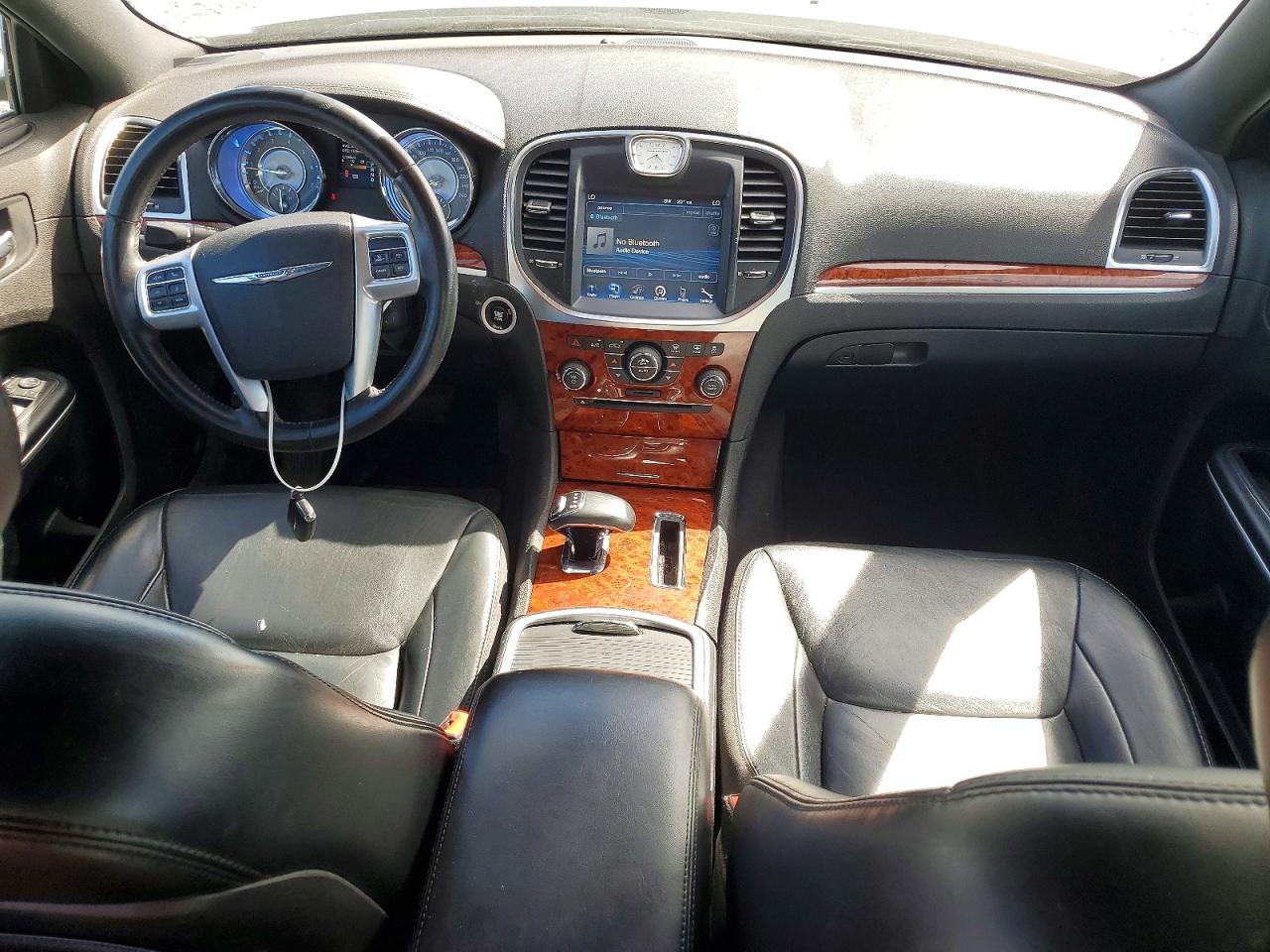 2014 Chrysler 300 Серебряный vin: 2C3CCAAG1EH269315