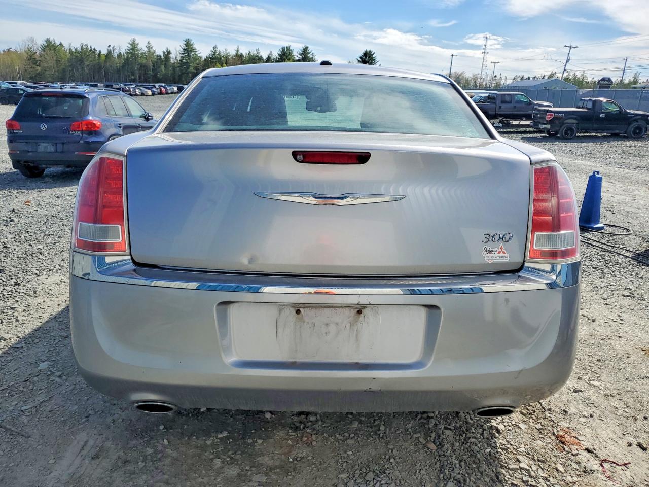 2014 Chrysler 300 Серебряный vin: 2C3CCAAG1EH269315