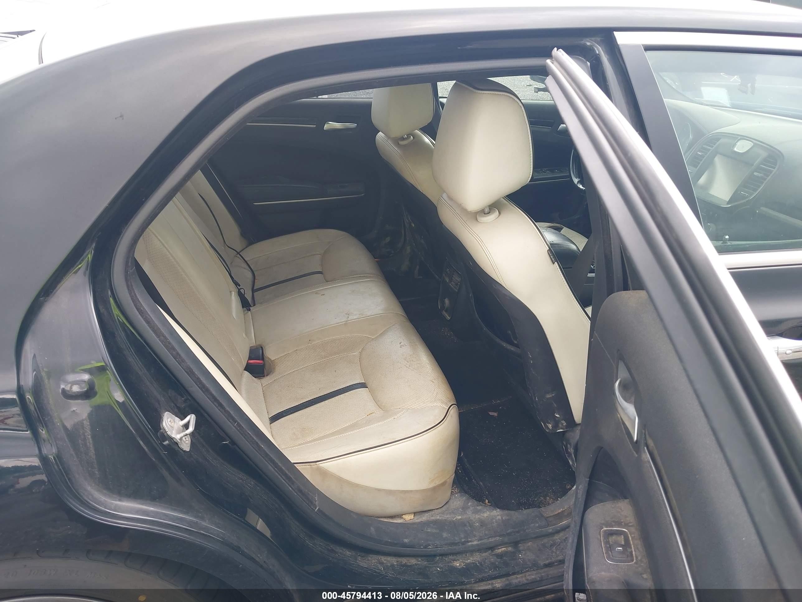 2014 Chrysler 300 Uptown Edition Black vin: 2C3CCAAG1EH327567