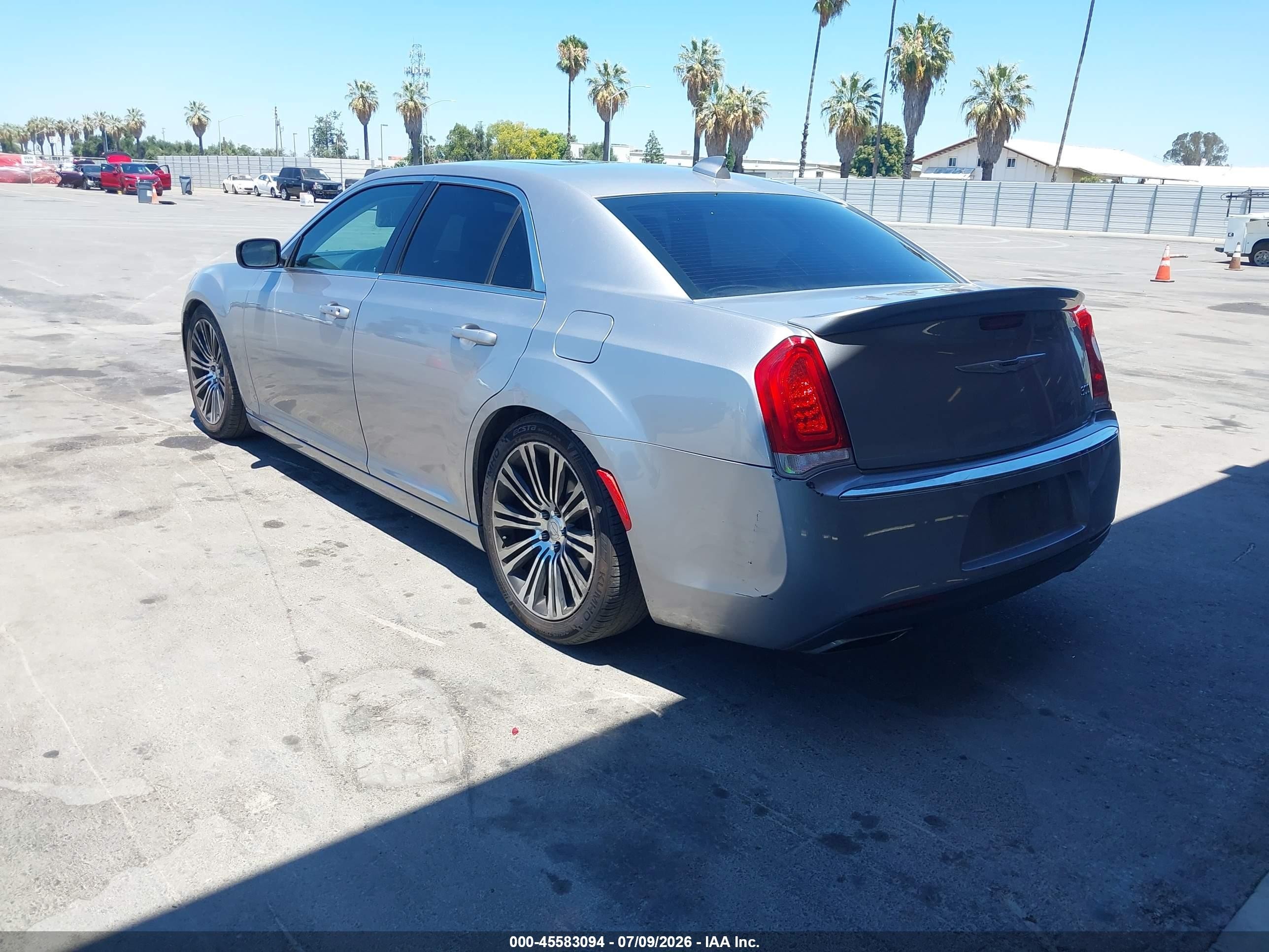 2015 Chrysler 300 Limited Silver vin: 2C3CCAAG1FH872055