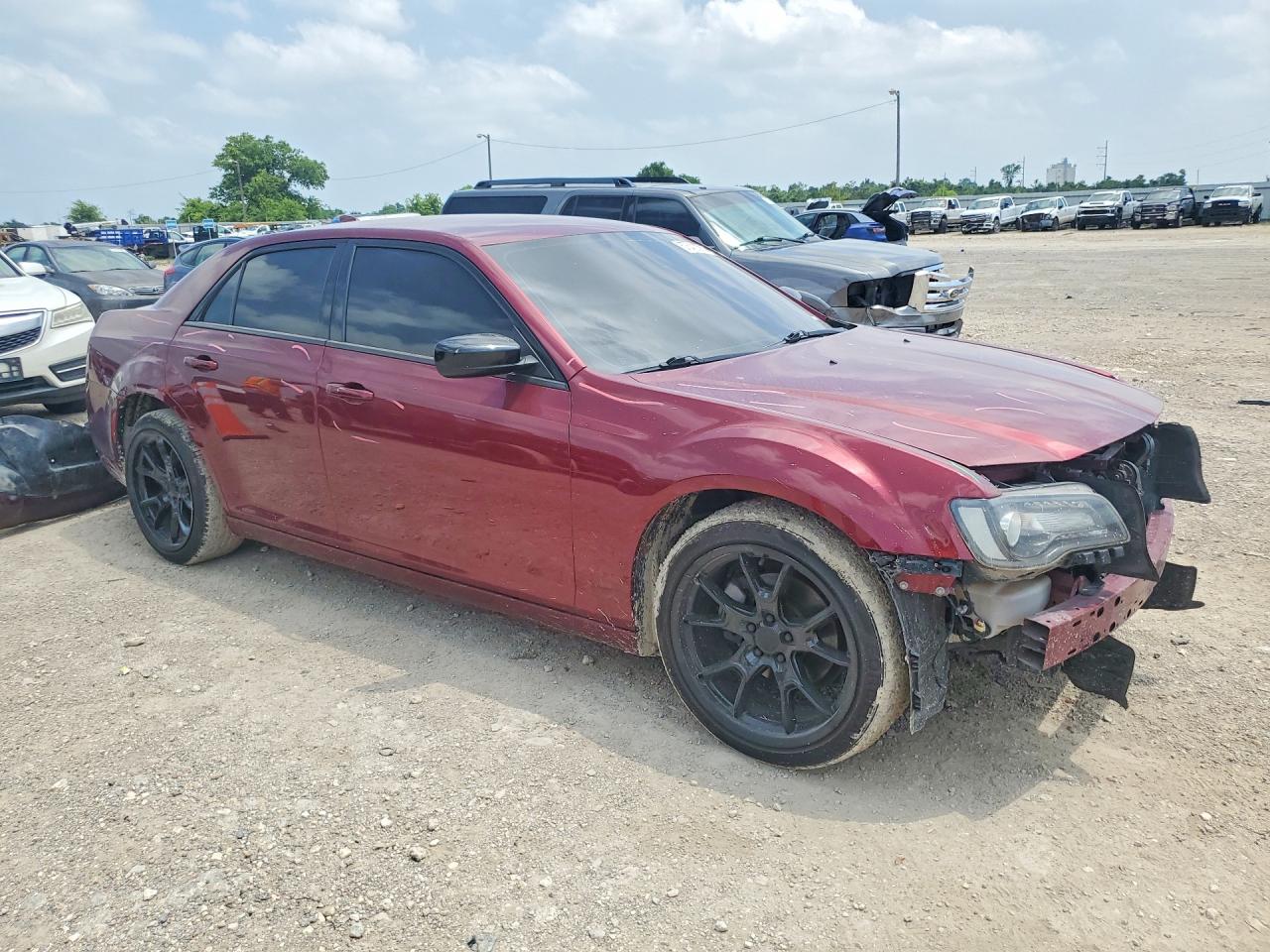 2019 Chrysler 300 Touring Maroon vin: 2C3CCAAG1KH745879