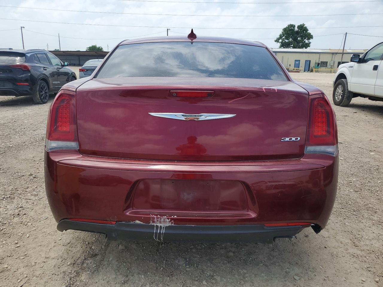 2019 Chrysler 300 Touring Maroon vin: 2C3CCAAG1KH745879