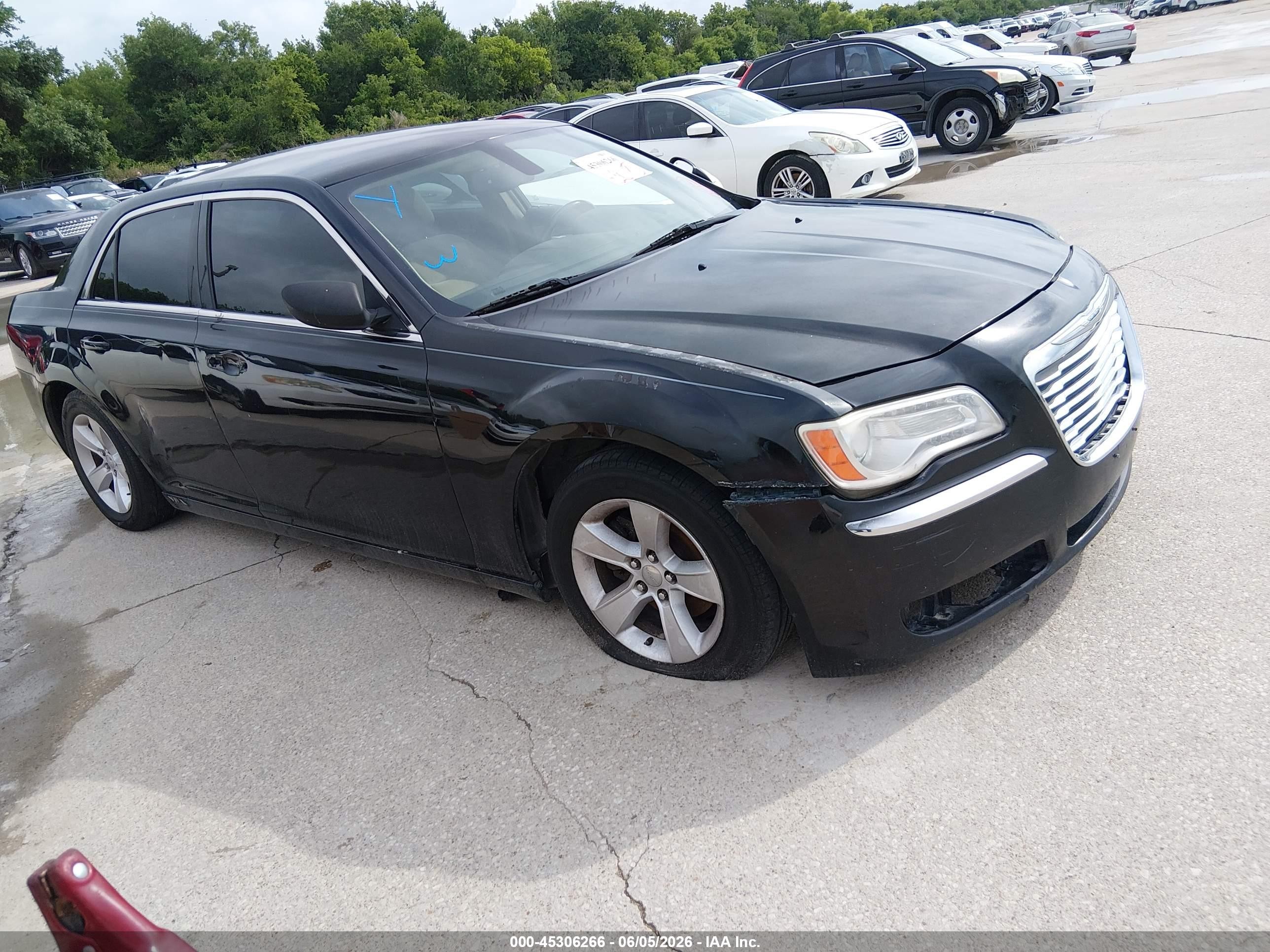 2012 Chrysler 300   Black vin: 2C3CCAAG2CH138374